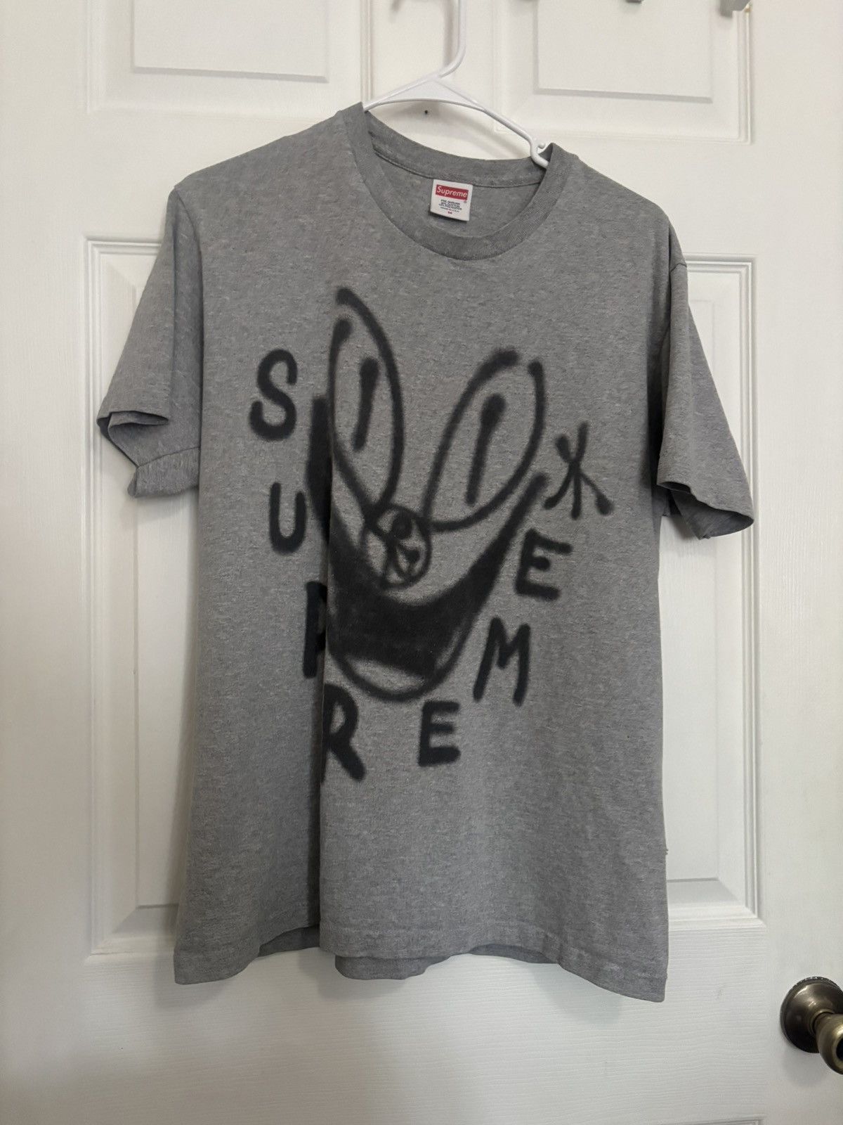 Chito × Supreme Supreme x Chito International Smile Graffiti Spray