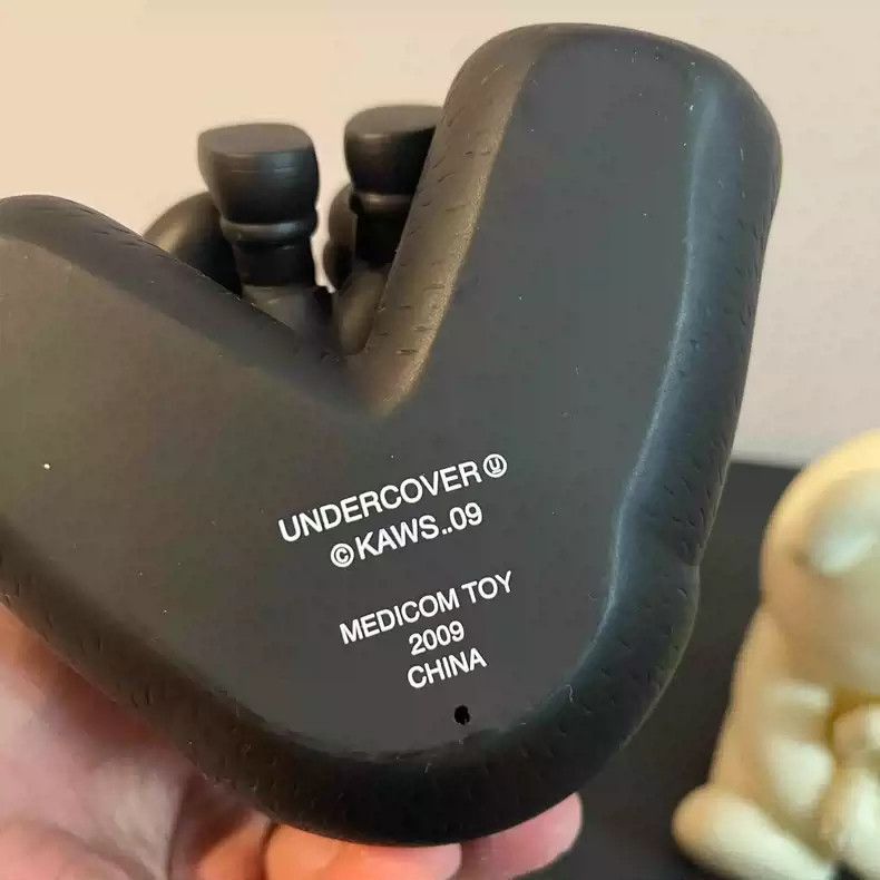Undercover undercover x Kaws Medicom Blindfolded bear Size ONE SIZE - 5 Thumbnail