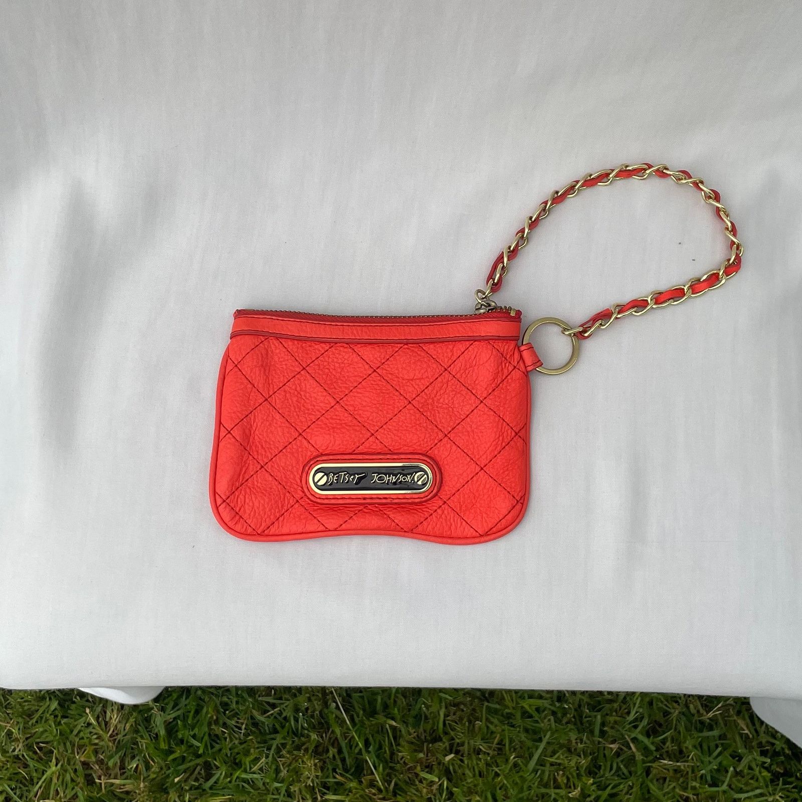 Betsey Johnson Betsey Johnson Quilted Wristlet Size ONE SIZE - 6 Thumbnail