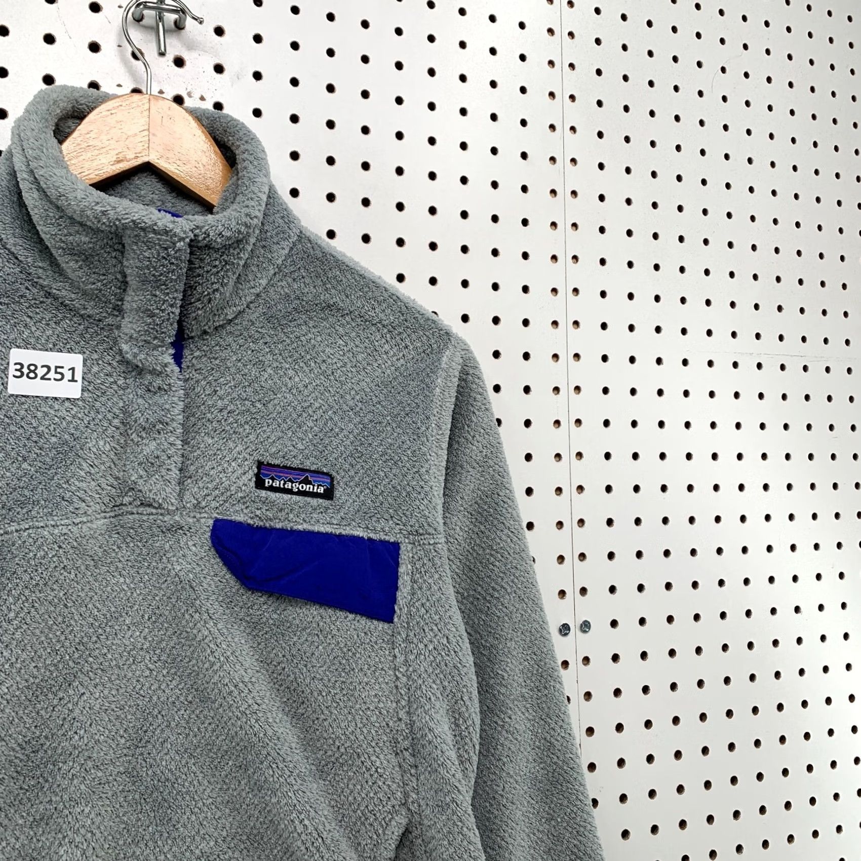 Patagonia Patagonia Shirt Womens M Gray Tool Snap Pullover Jacket Sweatshirt 19x24 Size M / US 6-8 / IT 42-44 - 5 Thumbnail