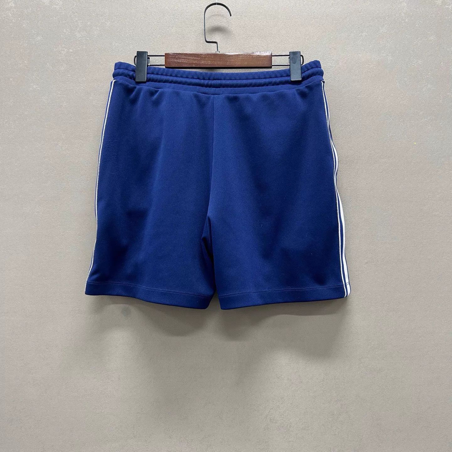Celine Celine 99 New Logo Side-Striped Shorts M ys001510 Size 27" / US 4 / IT 40 - 2 Thumbnail