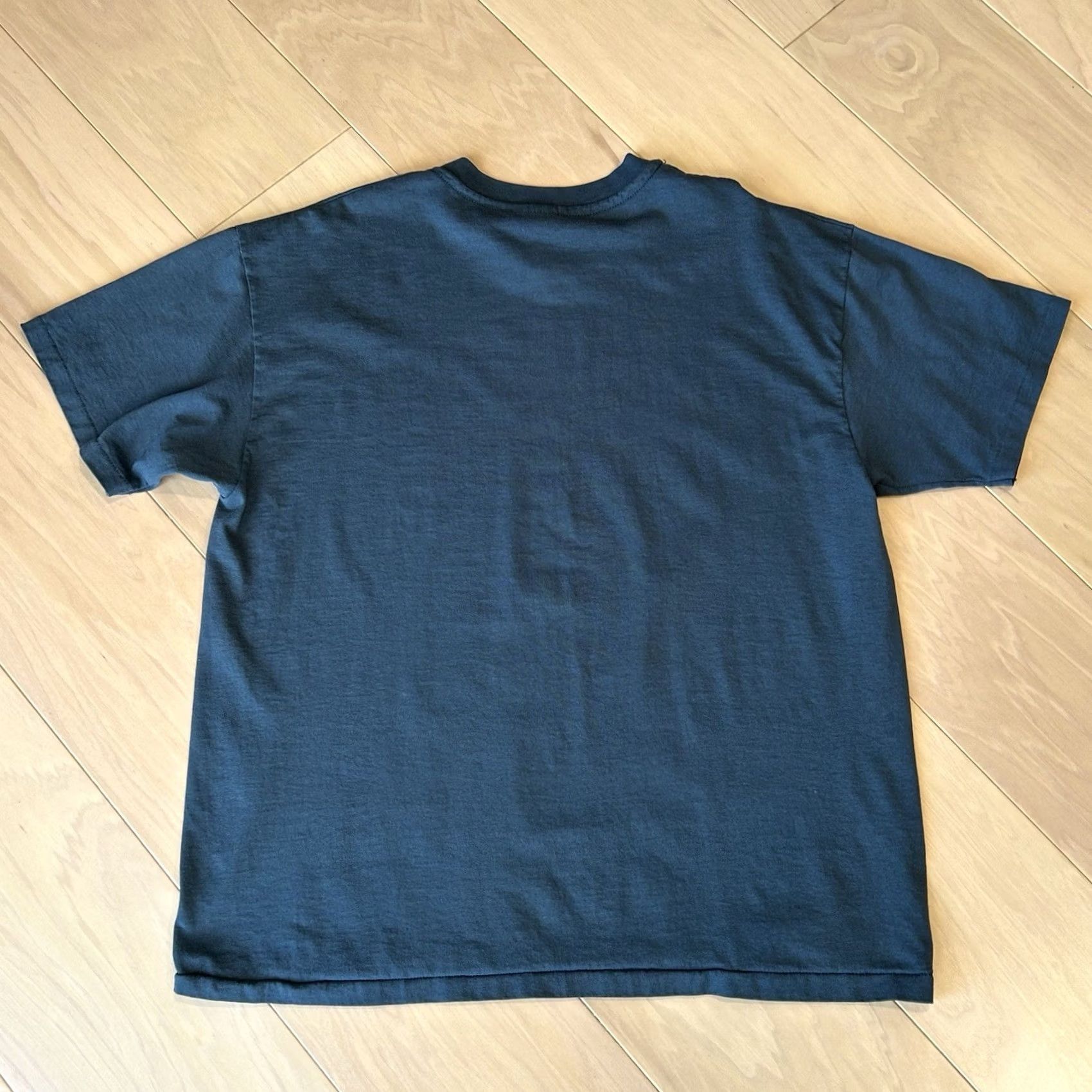 Levi's Vintage Levi’s Tee Size XL Short Sleeve The Riv Size US 36 / EU 52 - 2 Thumbnail