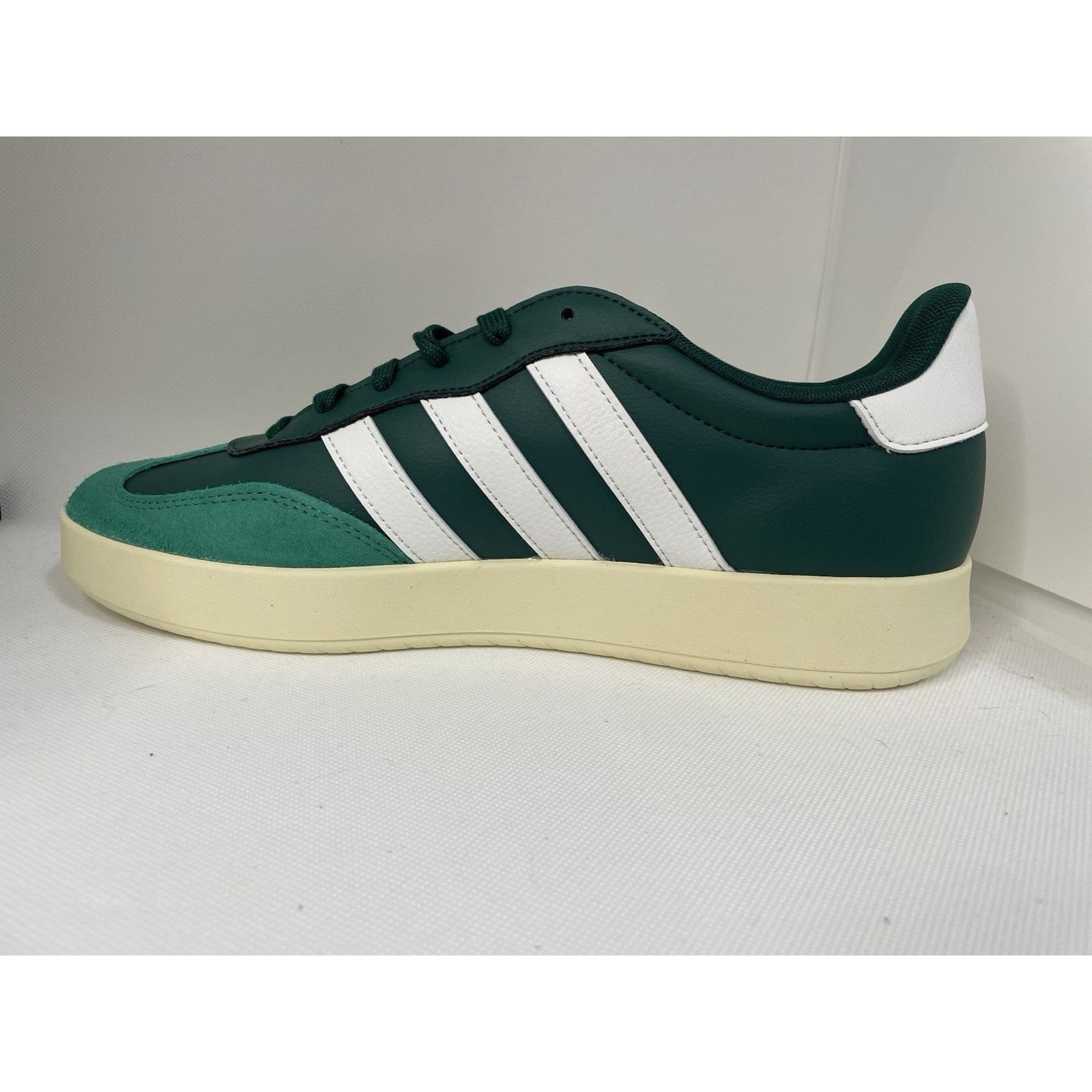 Adidas Adidas Barreda Model JR1320Sneakers Green Size 12 BNWT Size US 12 / IT 42 - 9 Thumbnail