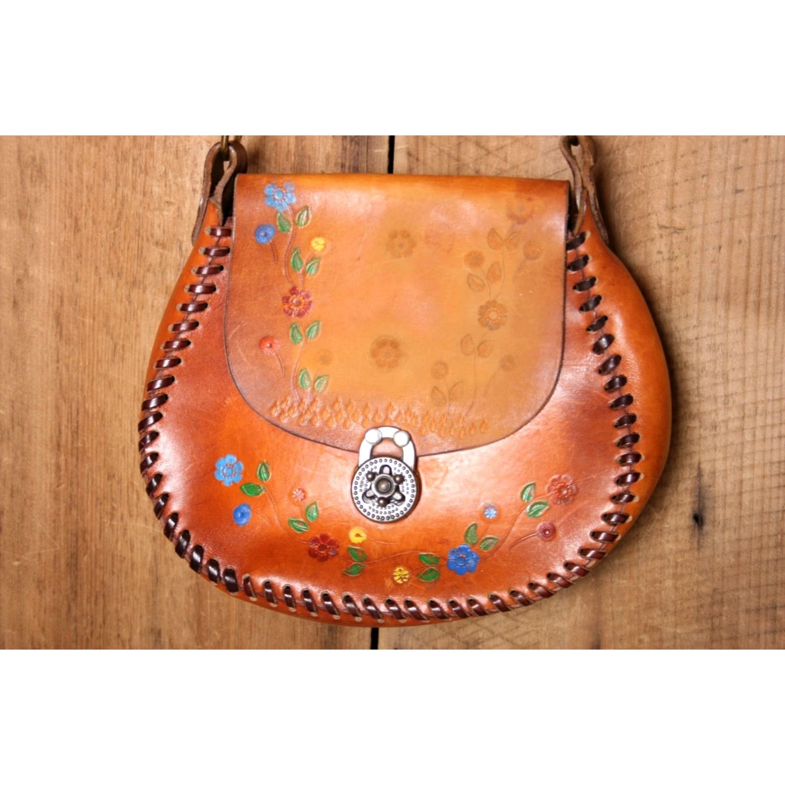 Vintage VINTAGE Tooled Tanned Leather Turn Lock Shoulder Bag Women Leather Bag Size ONE SIZE - 2 Thumbnail