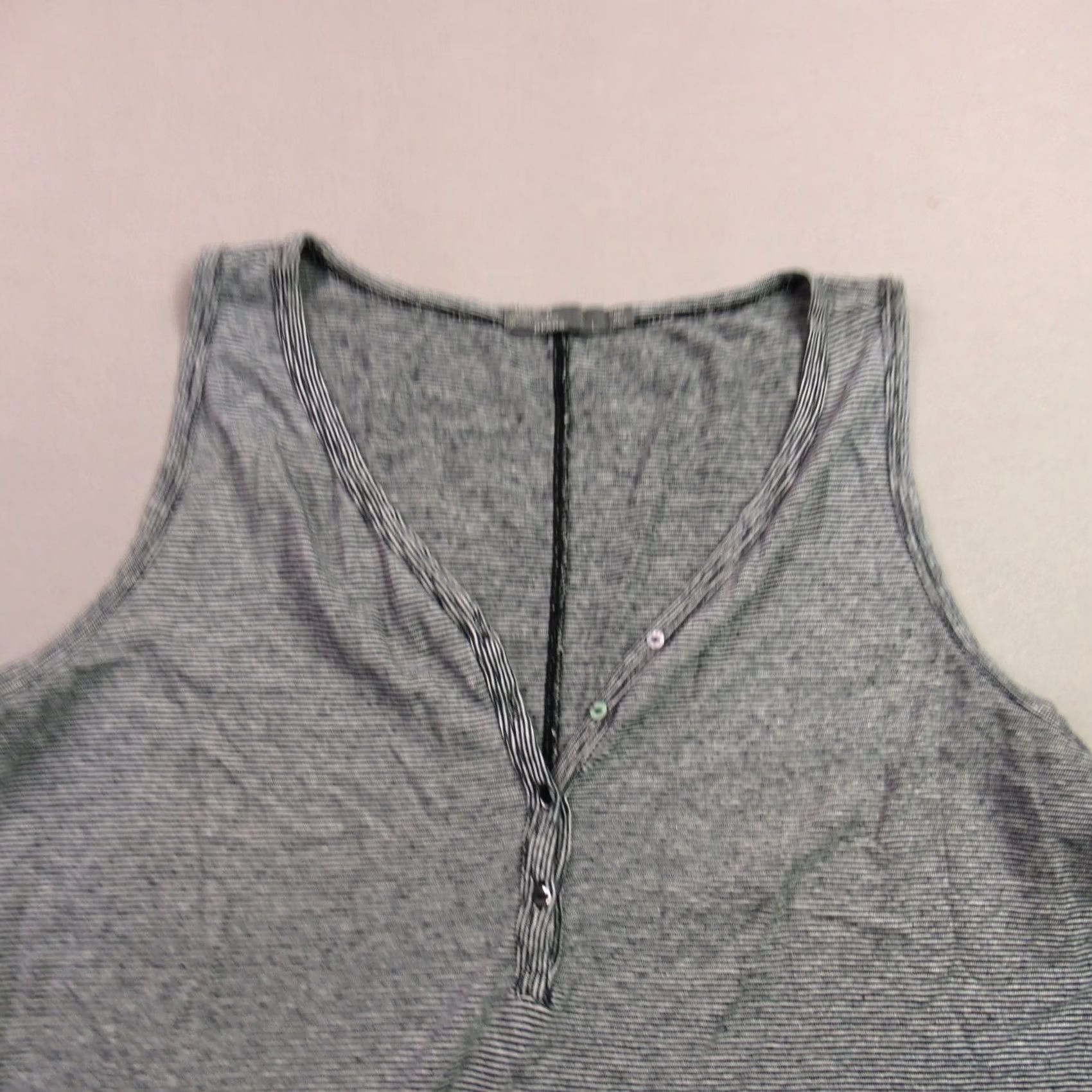 Prana Prana Top Womens Large Sleeveless V Neck Lightweight Gray Stripes Pullover Size L / US 10 / IT 46 - 3 Thumbnail