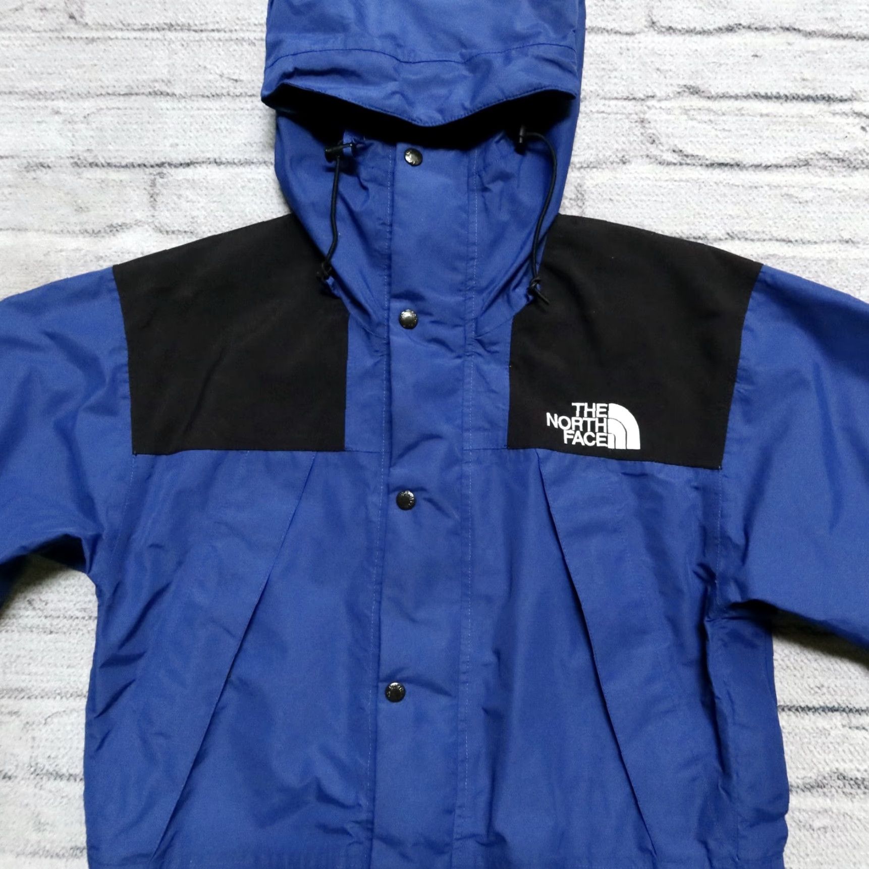 The North Face VINTAGE North Face Goretex Mountain Light Parka Jacket S Blue Mens Vintage 90s Parka Jacket Blue Gore-Tex Mountain Light Men S Size US S / EU 44-46 / 1 - 2 Thumbnail
