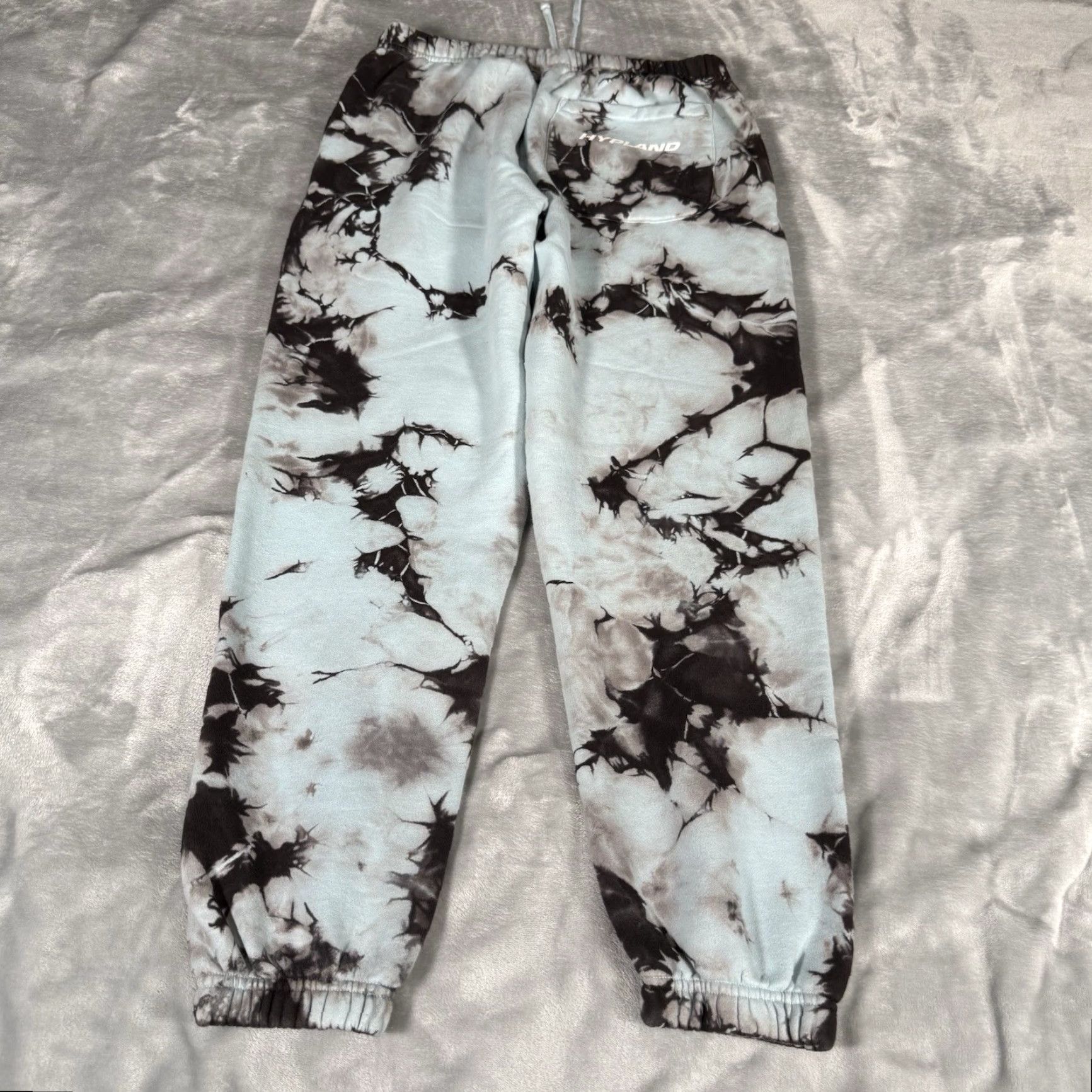 Hypland Hypland Hunter X Hunter Sweatpants Jogger Mens Small 29” Tie Dye Anime Blue Cotton Polyester Fleece Elastic Waist Inseam 29" Regular Pants Size US 29 - 7 Thumbnail