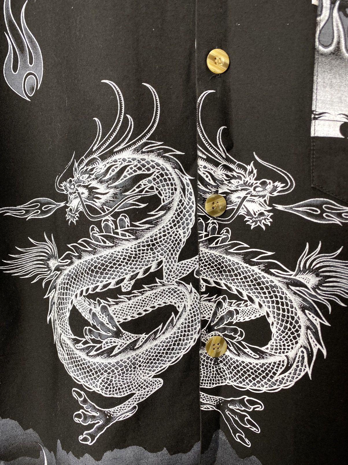 Vintage Vintage 1990’s Surf Design Dragon Shirt Y2K Abstract Art Size US XL / EU 56 / 4 - 6 Thumbnail