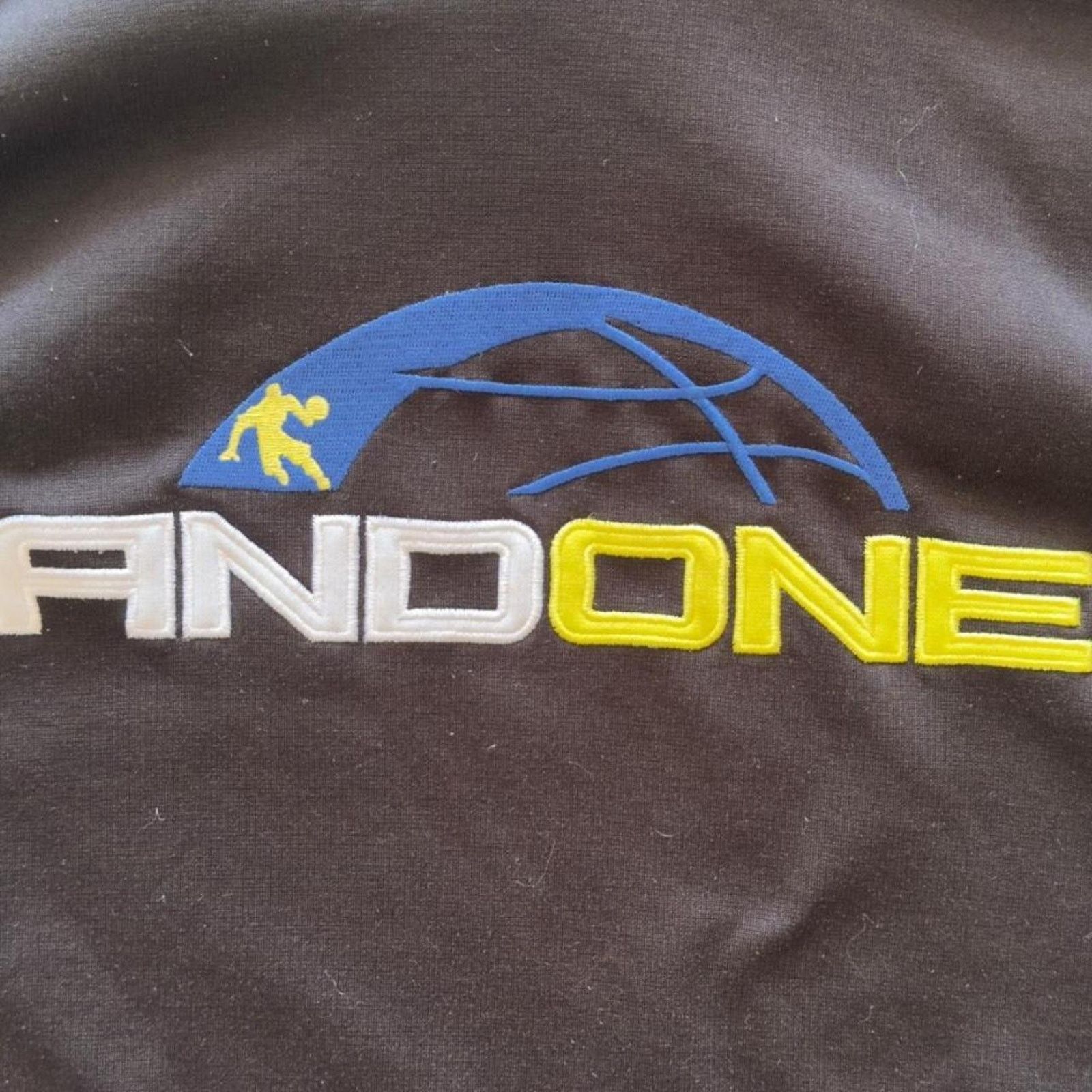 Vintage Y2K And1 Basketball Hoodie Size US M / EU 48-50 / 2 - 3 Thumbnail