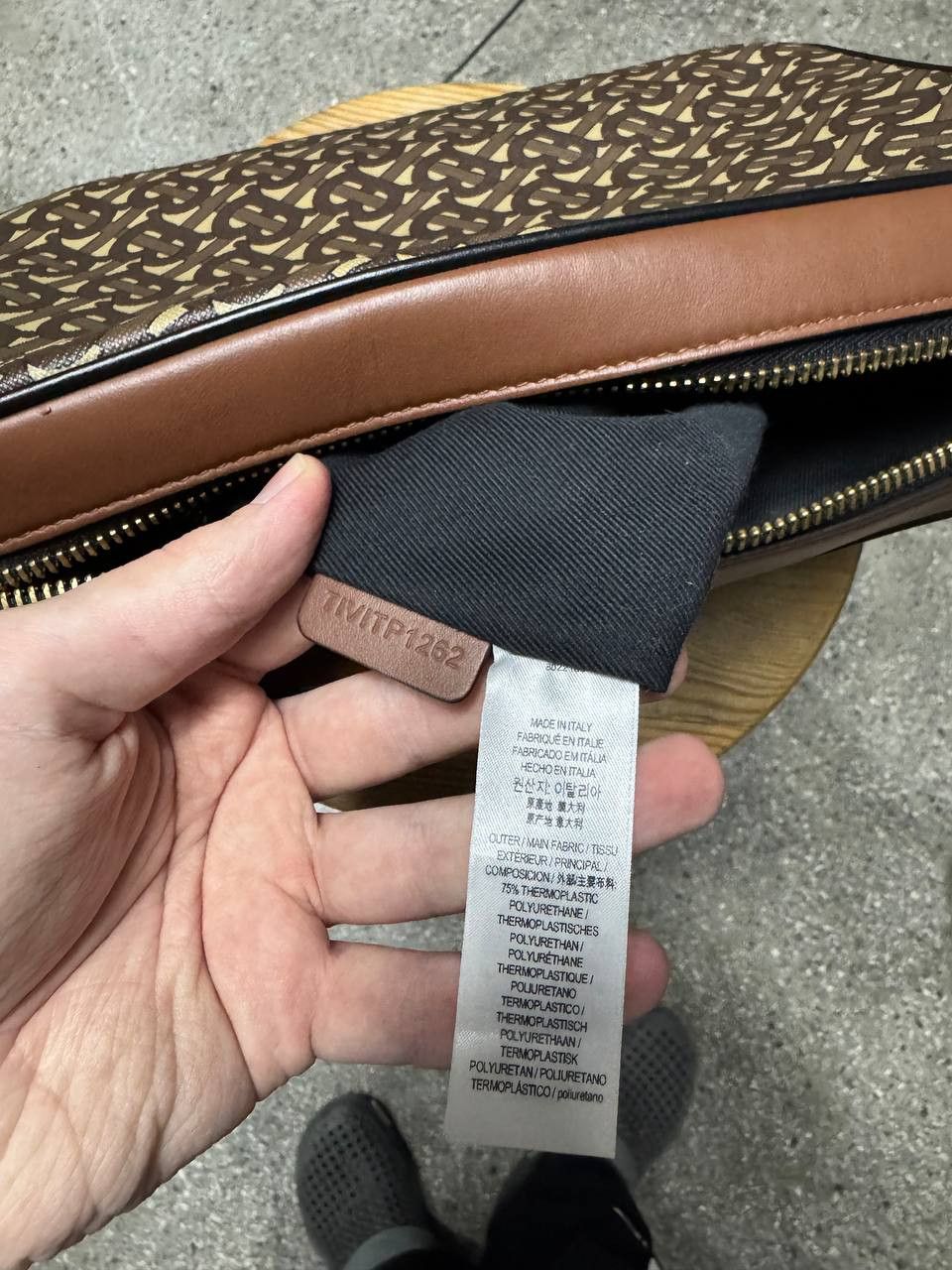 Burberry Burberry Pre-Owned 2010s TB Monogram Print Crossbody Bag Size ONE SIZE - 21 Thumbnail