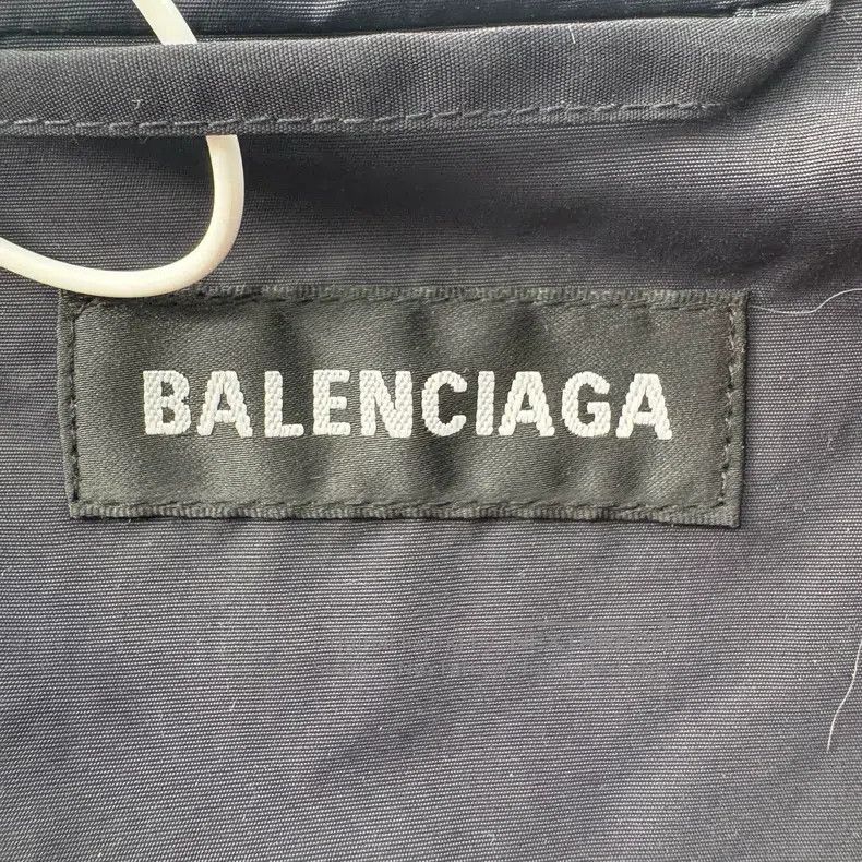 Balenciaga Balenciaga Logo Pattern Stand Collar Zipper Long Sleeve Ja Size US XS / EU 42 / 0 - 3 Thumbnail