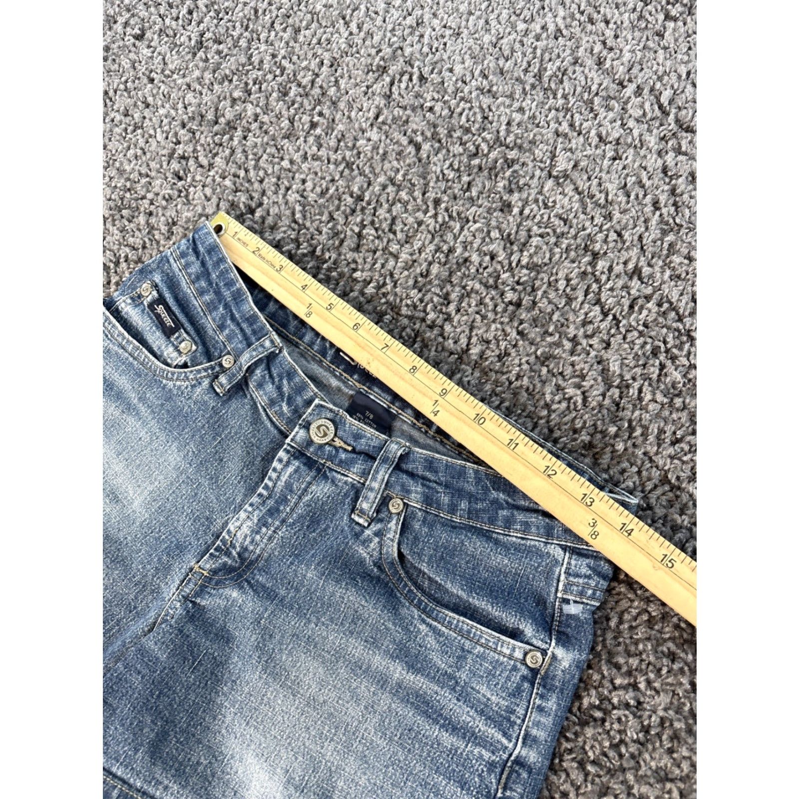 Vintage VINTAGE Squeeze Shorts Denim Light Wash 28 Womens Cotton Pockets Y2K Whiskered Cut-Off Streetwear Womens 28 Blue Size 28" / US 6 / IT 42 - 3 Thumbnail