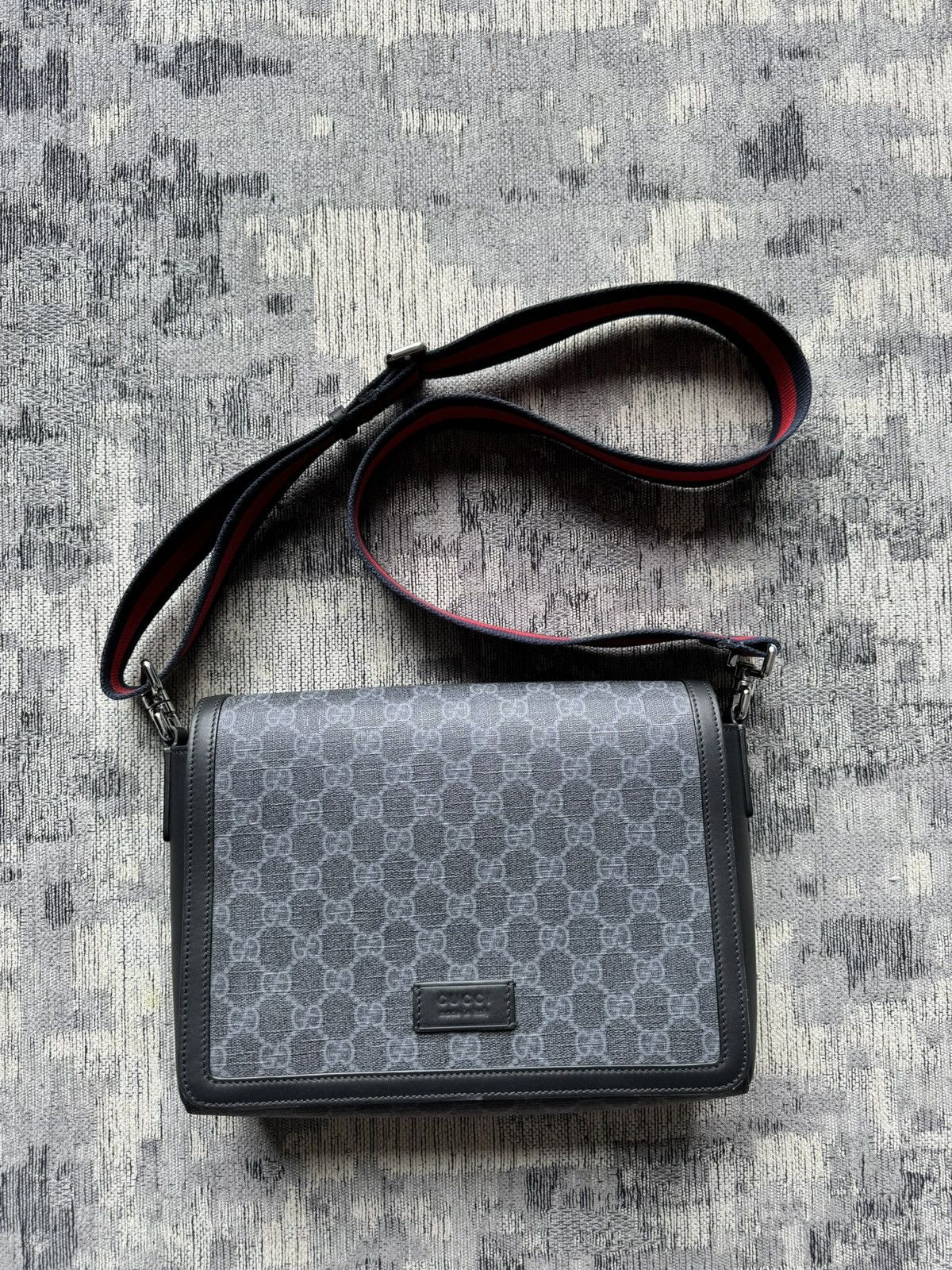 Gucci Gucci Supreme Shoulder Bag Size ONE SIZE - 1 Thumbnail