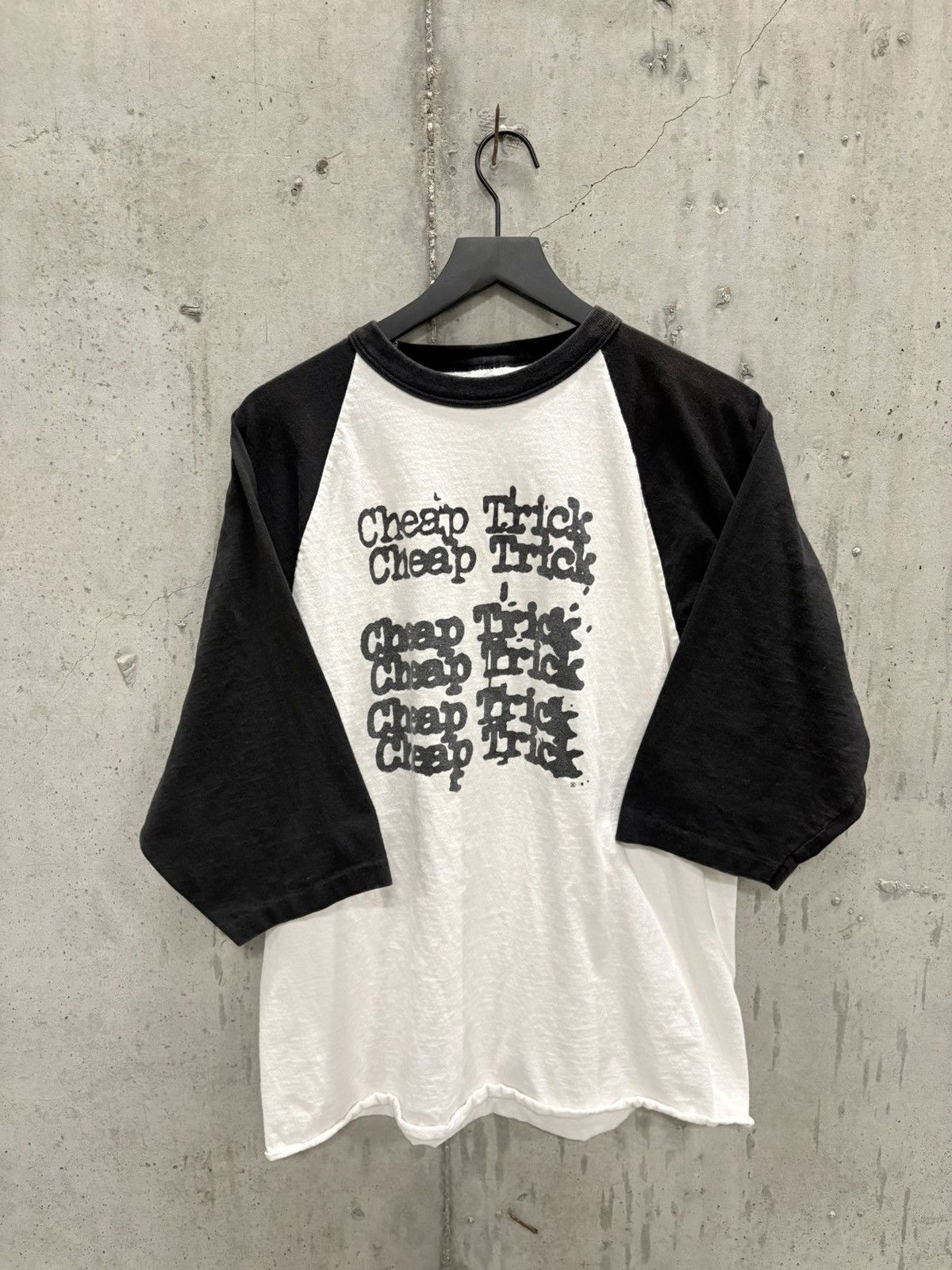 Band Tees Vintage Cheap Trick Raglan Shirt Fade Distressed Grunge Band Size US L / EU 52-54 / 3 - 1 Thumbnail