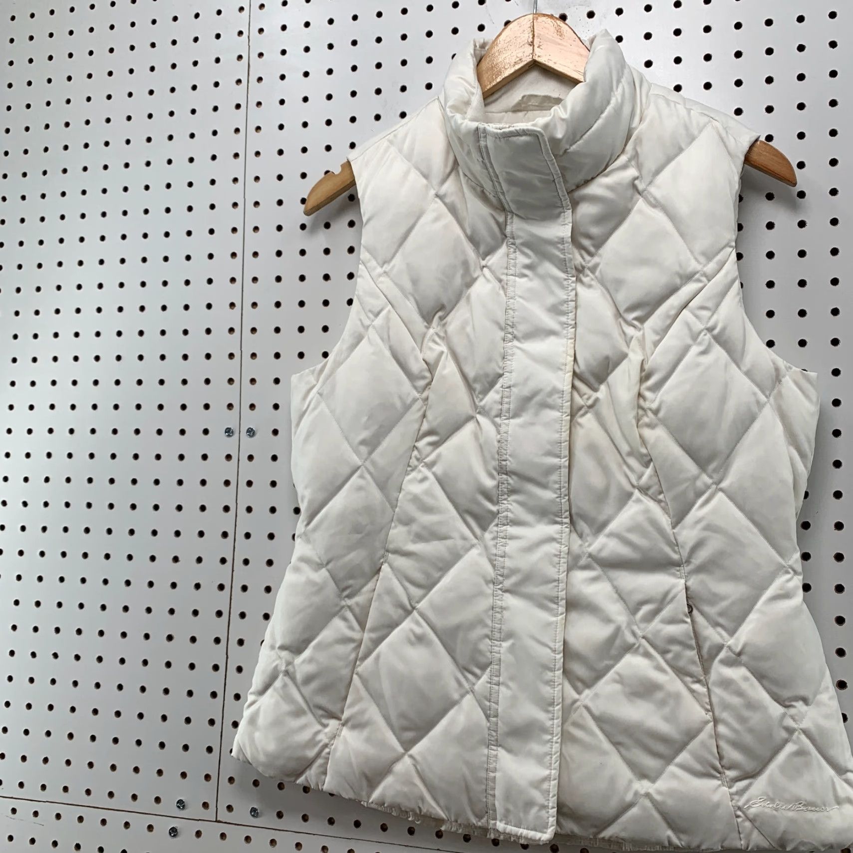 Eddie Bauer Eddie Bauer Vest Womens M Quilted Down Sleeveless White Mid-Length Puffer Vest Womens M White Eddie Bauer Quilted Down Vest Size M / US 6-8 / IT 42-44 - 3 Thumbnail