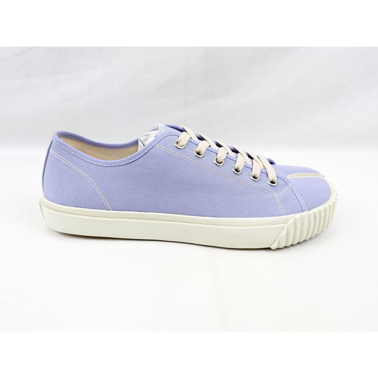 Maison Margiela o1rshd1 Tabi Low-Top Sneakers in Light Purple Size US 10 / EU 43 - 1 Thumbnail