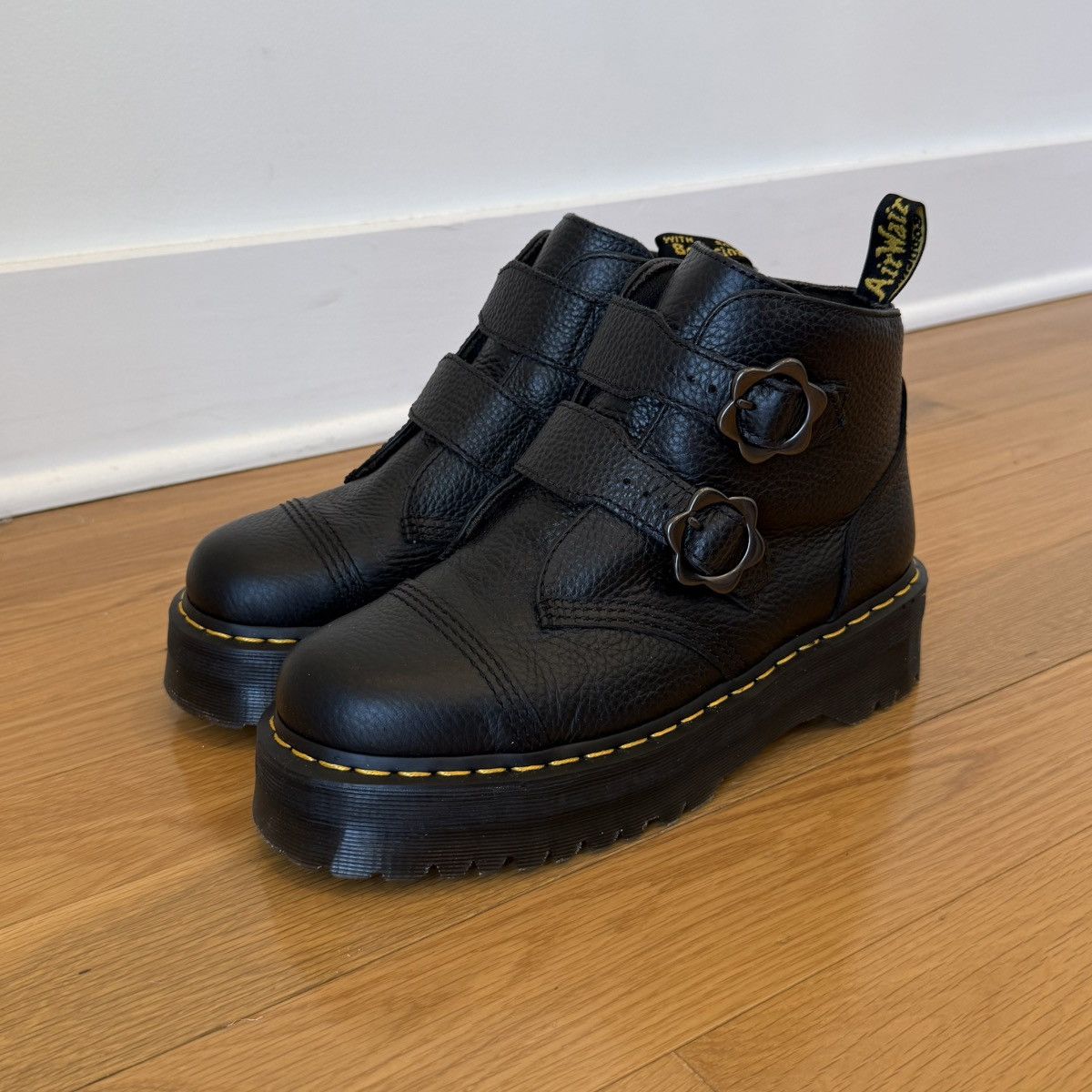 Dr. Martens Dr. Martens Devon Flower Buckle Leather Combat Boots US 9 Size US 9 / EU 42 - 2 Thumbnail