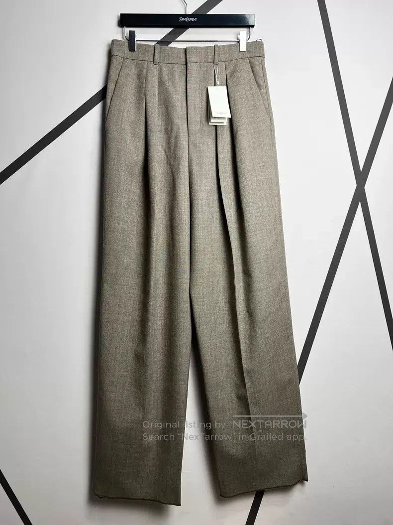 Saint Laurent Paris Saint Laurent Paris Double-Breasted Suit and Trousers Set Size XS / US 0-2 / IT 36-38 - 4 Thumbnail