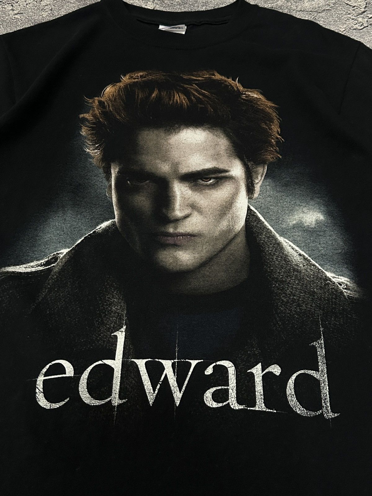 Vintage Vintage 2008 Twilight Edward Cullen Movie Tee Black L Size US S / EU 44-46 / 1 - 6 Thumbnail