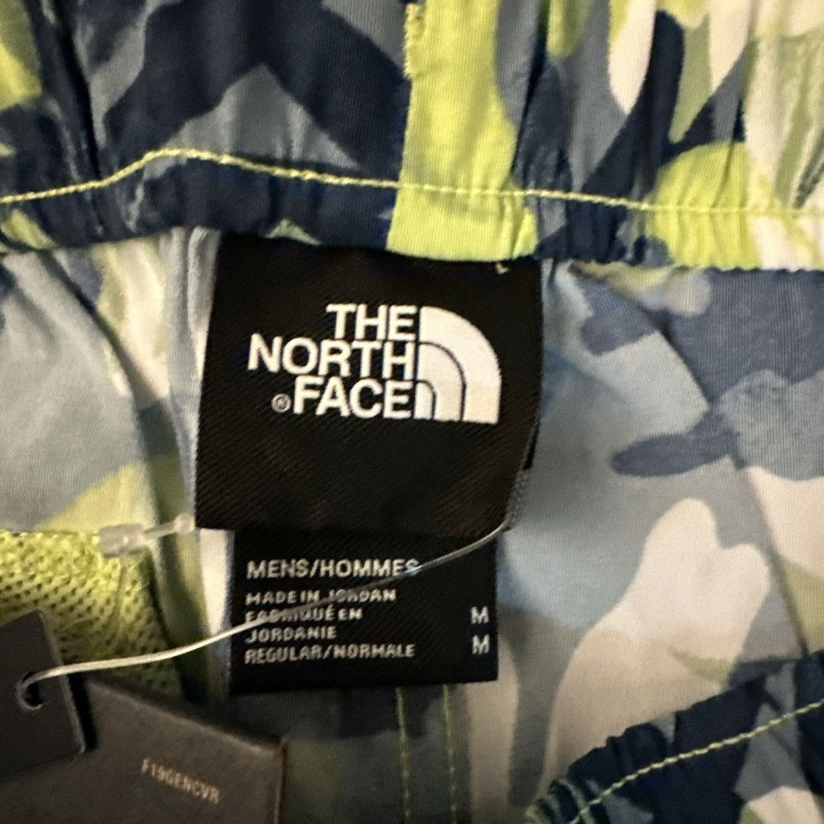 The North Face The North Face Men’s Pull-On Shorts M Tropical Camo Size US 32 / EU 48 - 7 Thumbnail