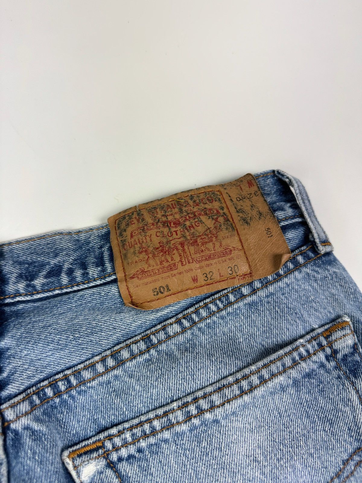 Levi's 90’s Distressed Levi’s 501 Washed Blue Jeans Pants Made USA Size US 32 / EU 48 - 16 Thumbnail