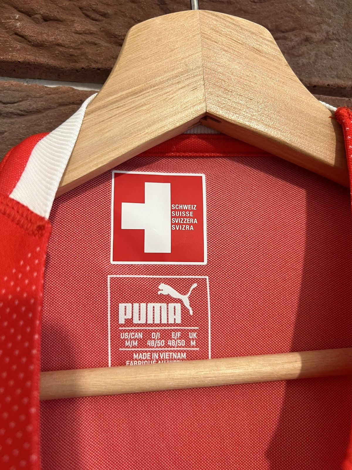 Puma Rare PUMA Switzerland Home football Jersey Soccer Kit M Red Size US M / EU 48-50 / 2 - 5 Thumbnail