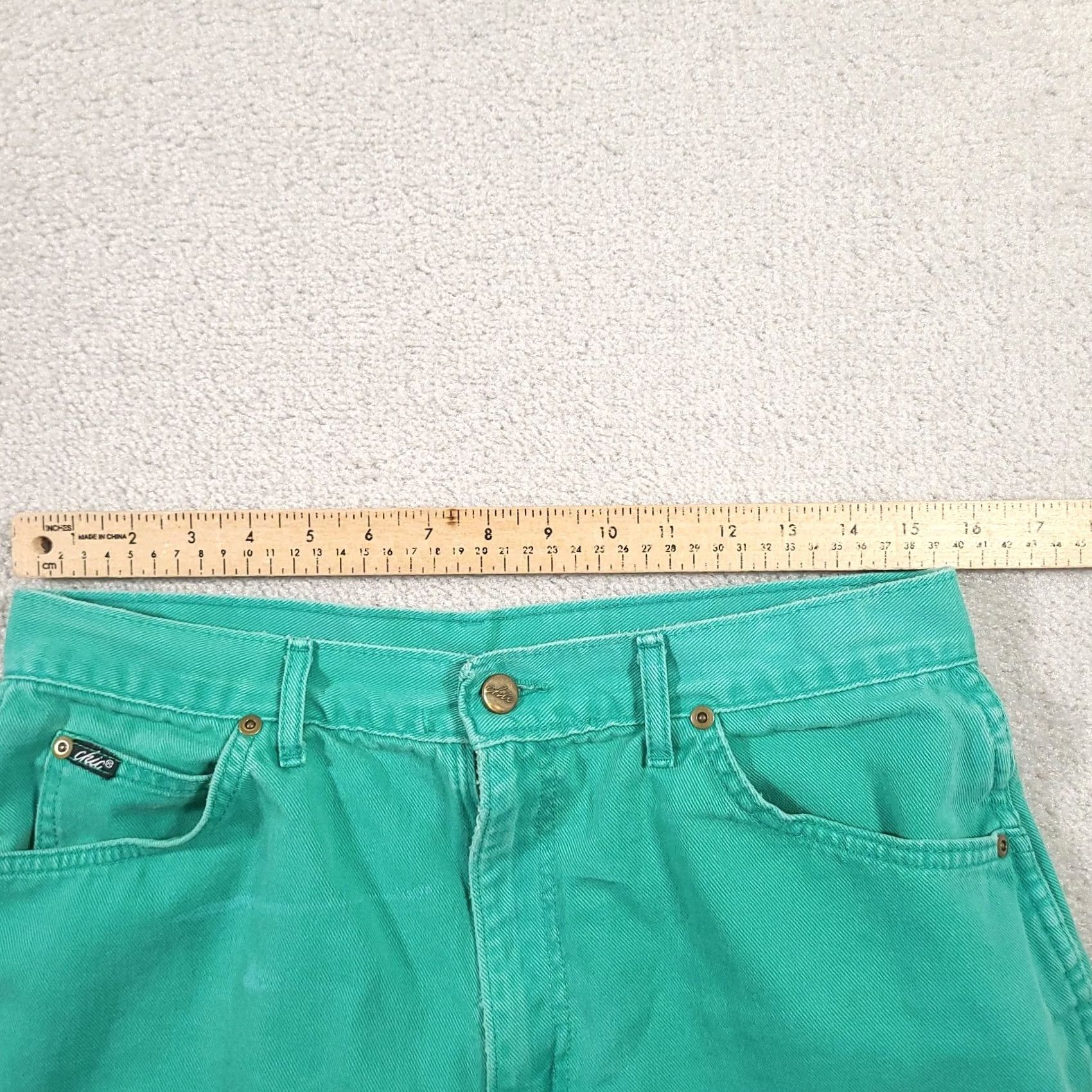 Vintage VINTAGE CHIC Green Denim Mom Shorts Womens 18 High-Waist USA Grunge Size 40" / US 18 - 3 Thumbnail