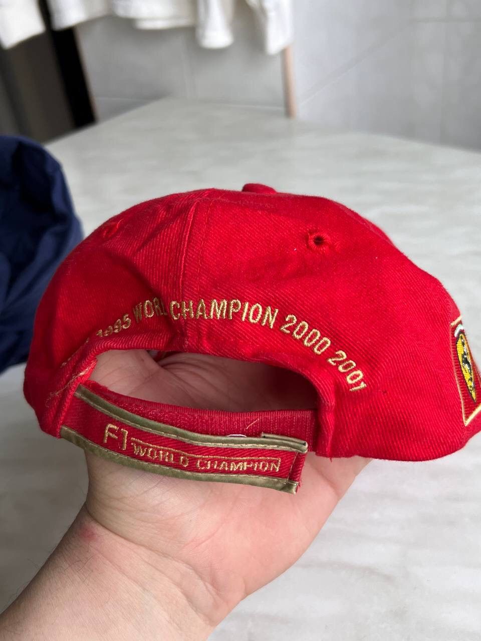 Ferrari × Formula 1 Vintage 2001 F1 Ferrari WORLD CHAMPION Schumacher hat cap 01 Size ONE SIZE - 6 Thumbnail