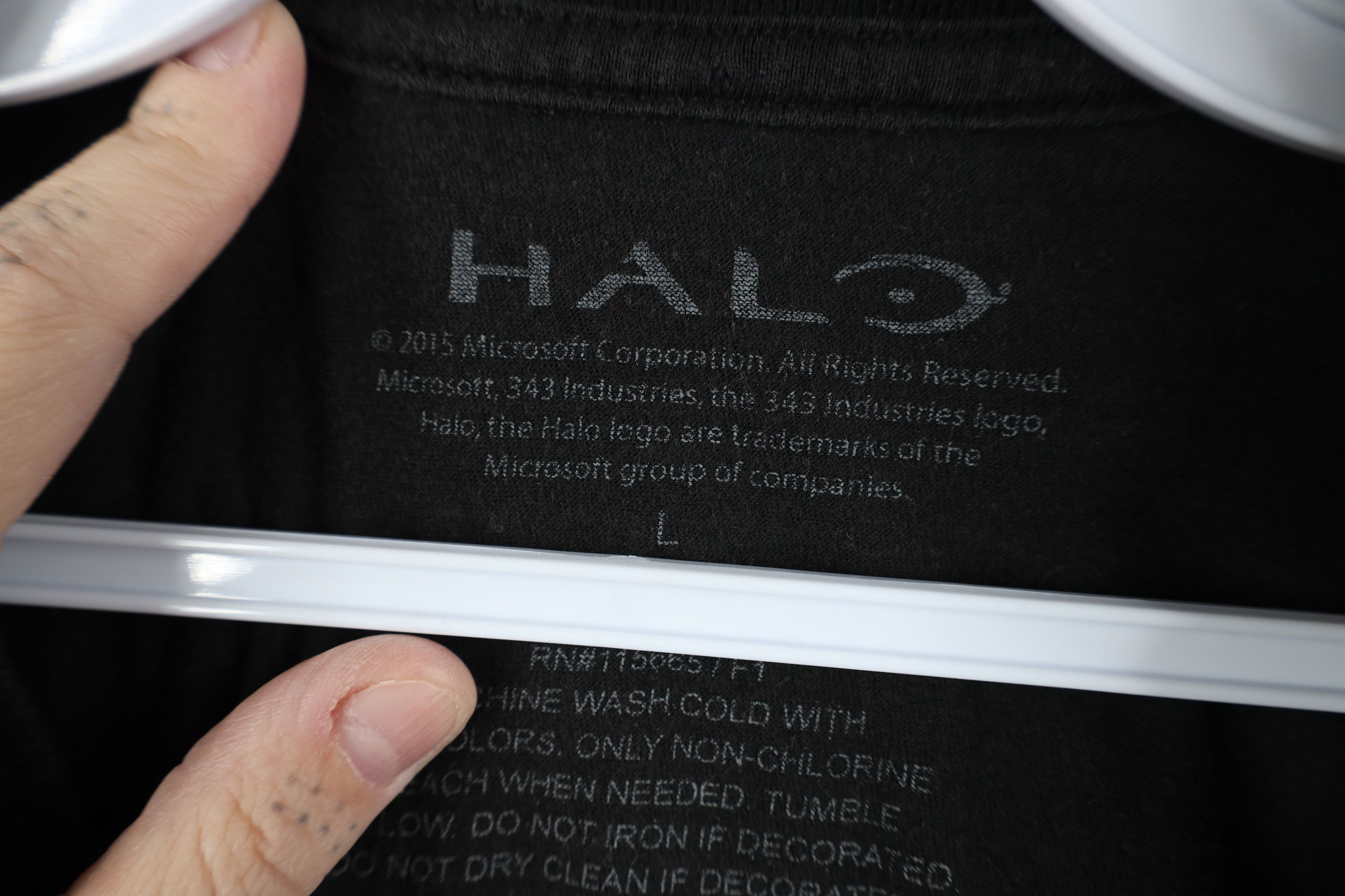 Vintage Vintage Halo 5 Spell Video Game Promo T-Shirt Black Cotton Size US L / EU 52-54 / 3 - 9 Thumbnail
