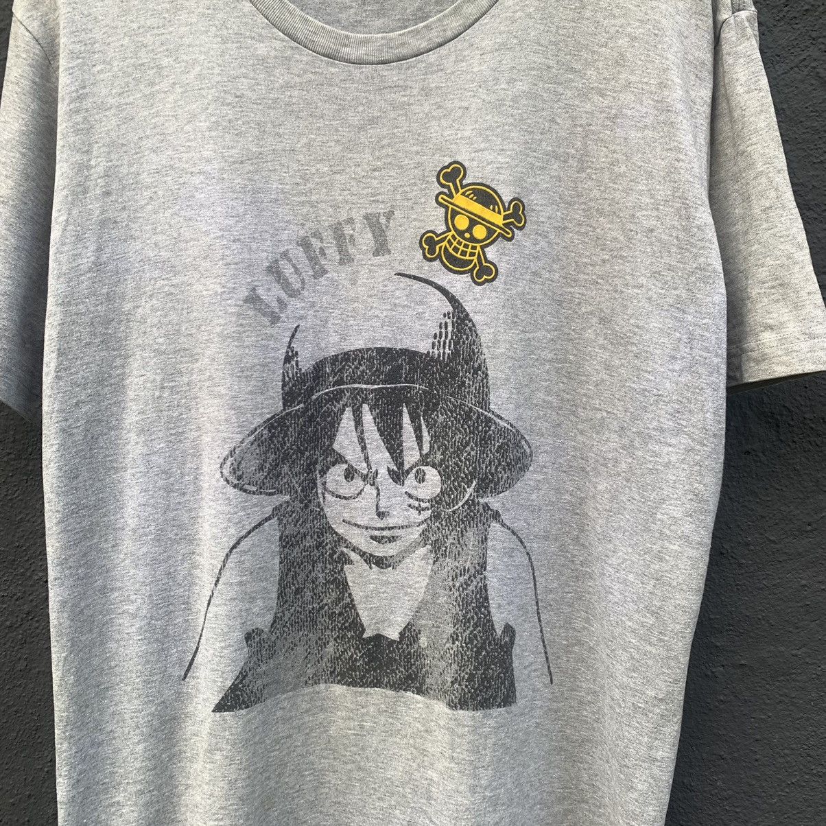 Anime One Piece X Uniqlo Anima Tee Size US XL / EU 56 / 4 - 2 Thumbnail