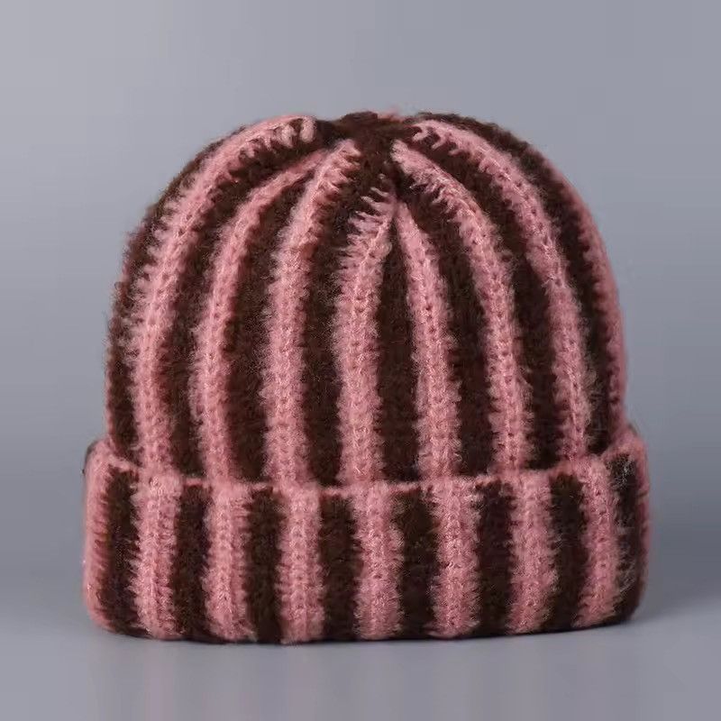 Other Feather Yarn Striped Wool Beanie Hat Size ONE SIZE - 1 Thumbnail