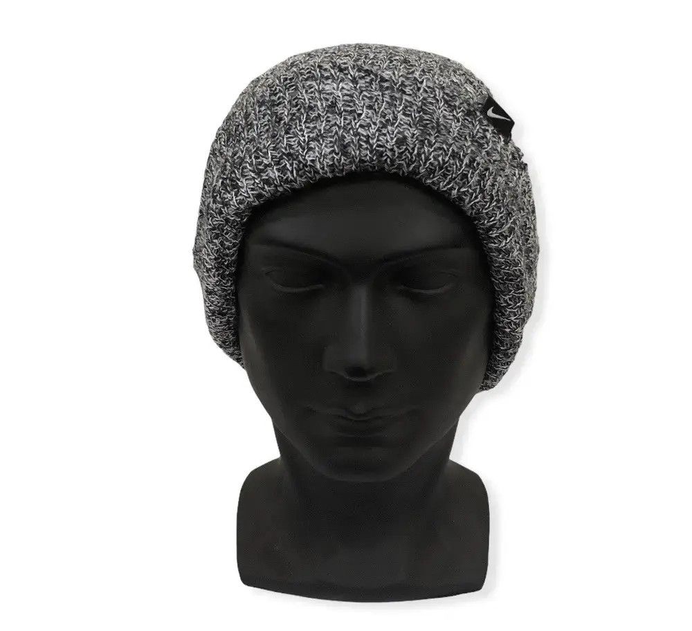 Nike Vintage Nike Plain Beanie Hat Size ONE SIZE - 1 Thumbnail
