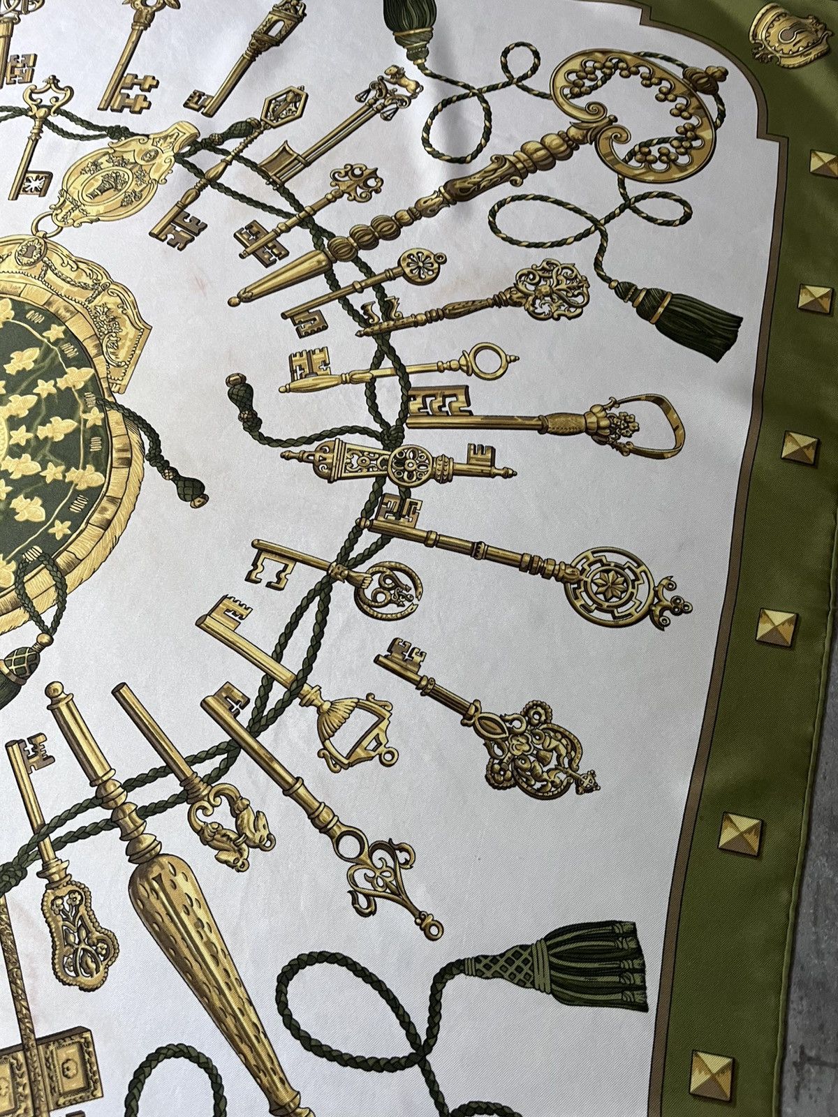 Hermes Hermes ''Les Cles'' silk scarf green Size ONE SIZE - 10 Thumbnail
