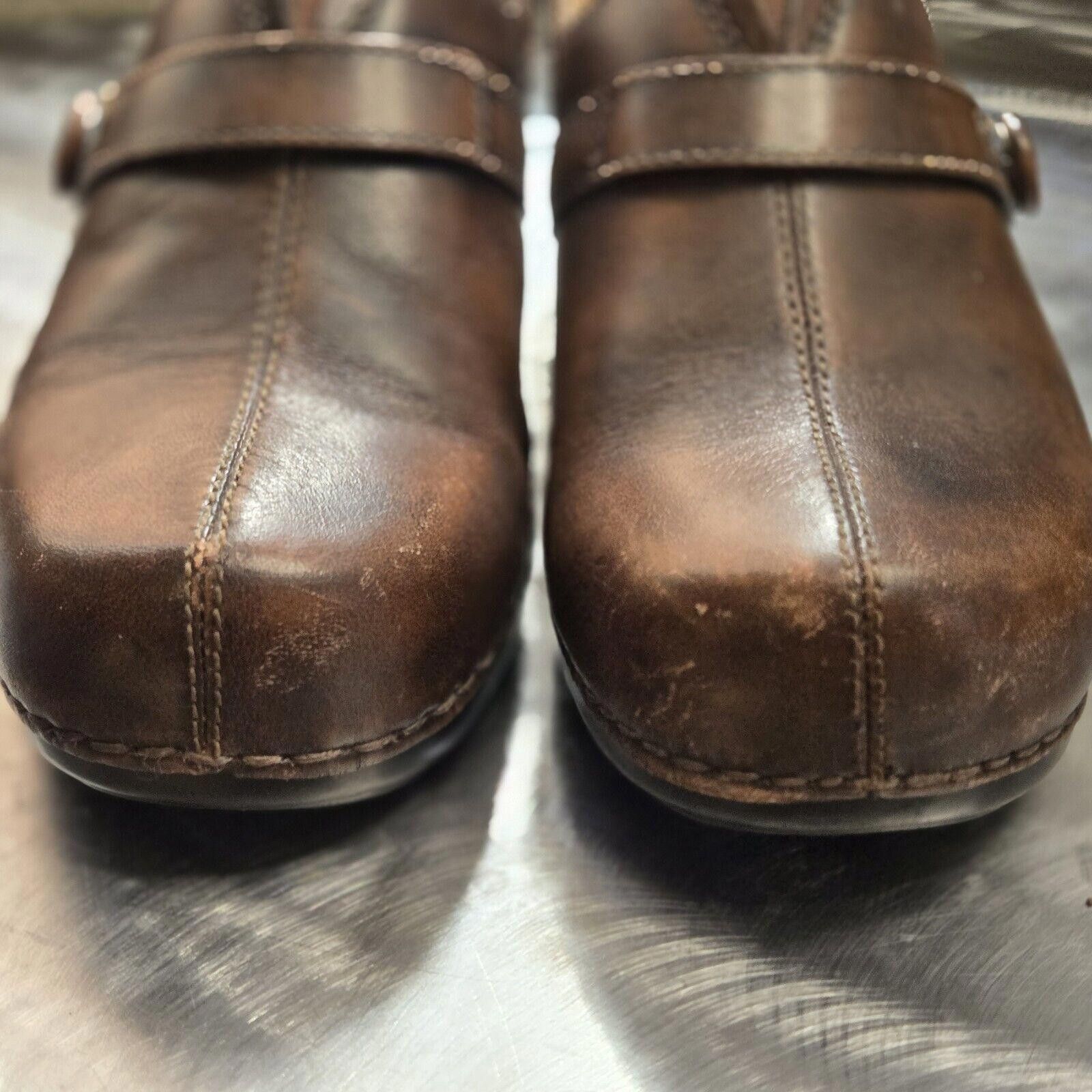 Designer Dansko Womens Solstice Brown Leather Button Slip Clogs S 6 Size US 6 / IT 36 - 6 Thumbnail