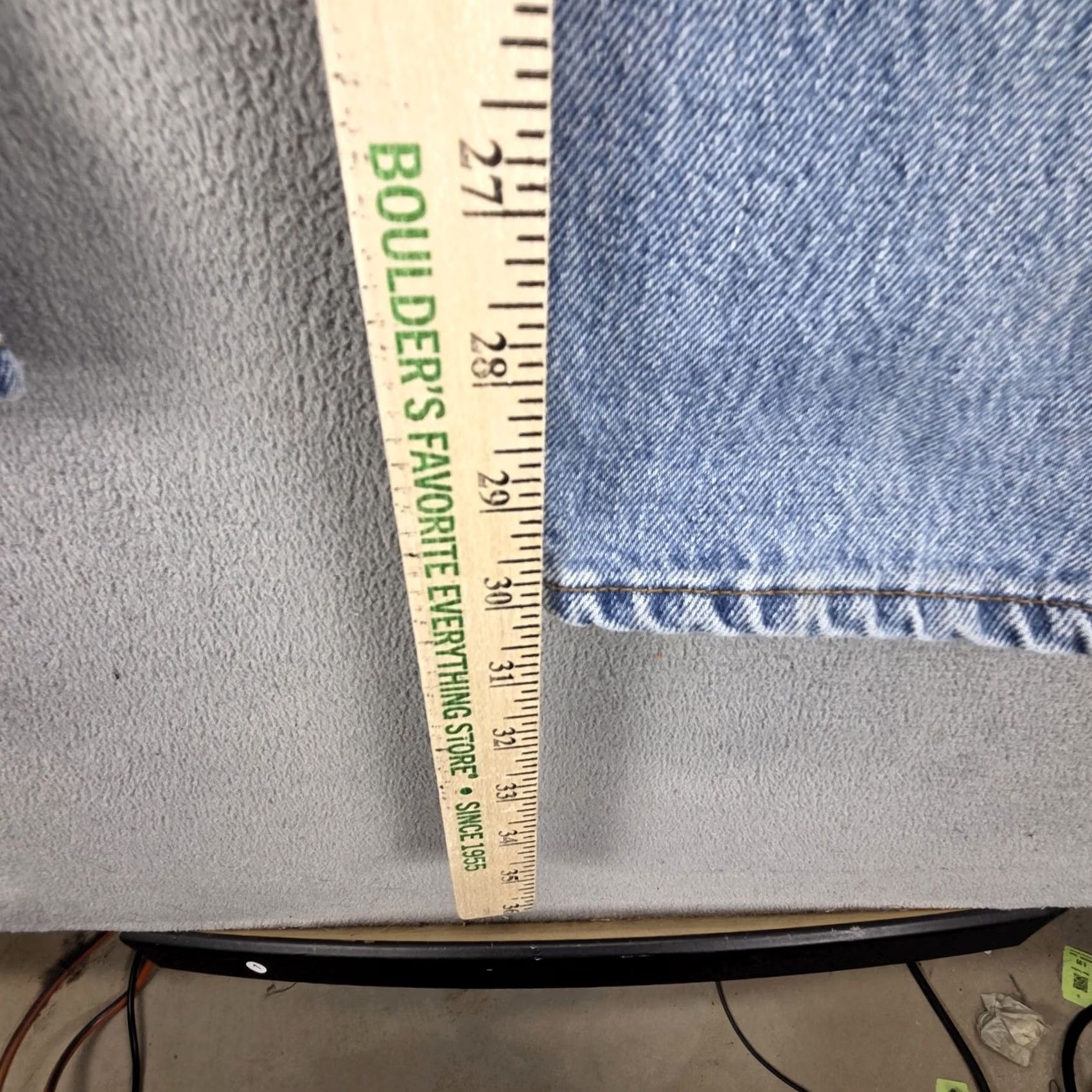 Levi's Item Specifications: Brand: Nike Size US 34 / EU 50 - 4 Thumbnail