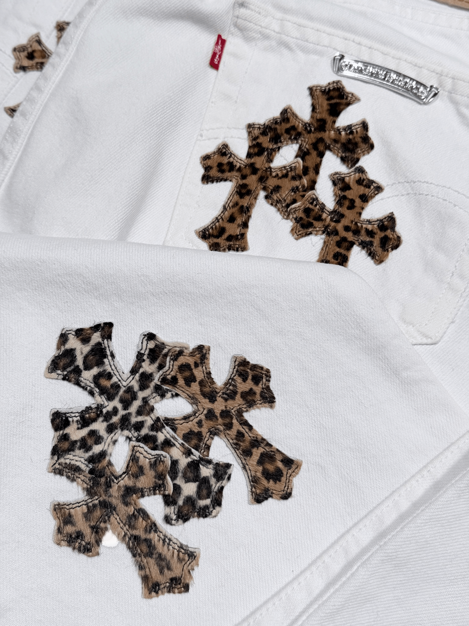 Chrome Hearts Cheetah Cross Patch Levi's Vintage White Jeans Size US 34 / EU 50 - 8 Thumbnail