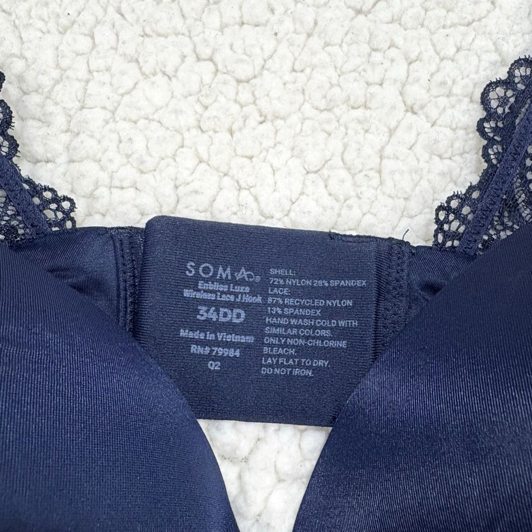 Vintage Soma Enbliss Luxe Wireless J Hook Bra 34DD Navy Lace Back Comfort Soft Size ONE SIZE - 3 Thumbnail