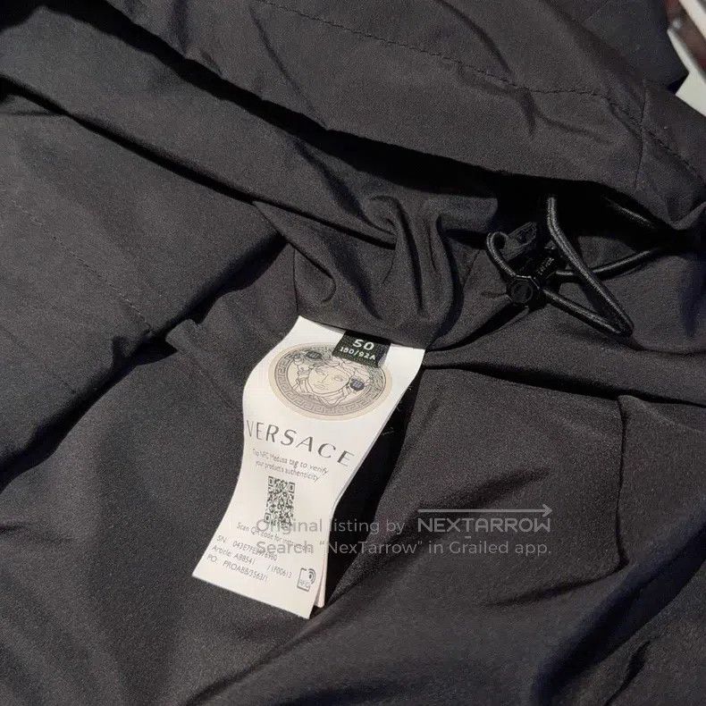 Versace Versace Main line color-blocked zipper coach jacket jacket Size US M / EU 48-50 / 2 - 4 Thumbnail