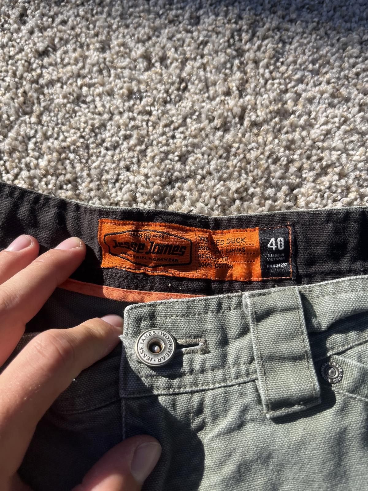 Other Stylish Green Cargo Shorts for Outdoor Adventures Size US 40 / EU 56 - 3 Thumbnail