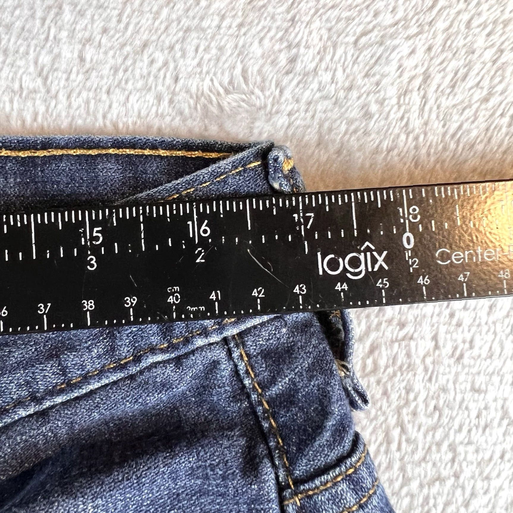 Levi's VINTAGE Levi's Jeans 569 Men 33x32 Blue Distressed Straight Denim 500 Series Regular Size US 33 - 4 Thumbnail