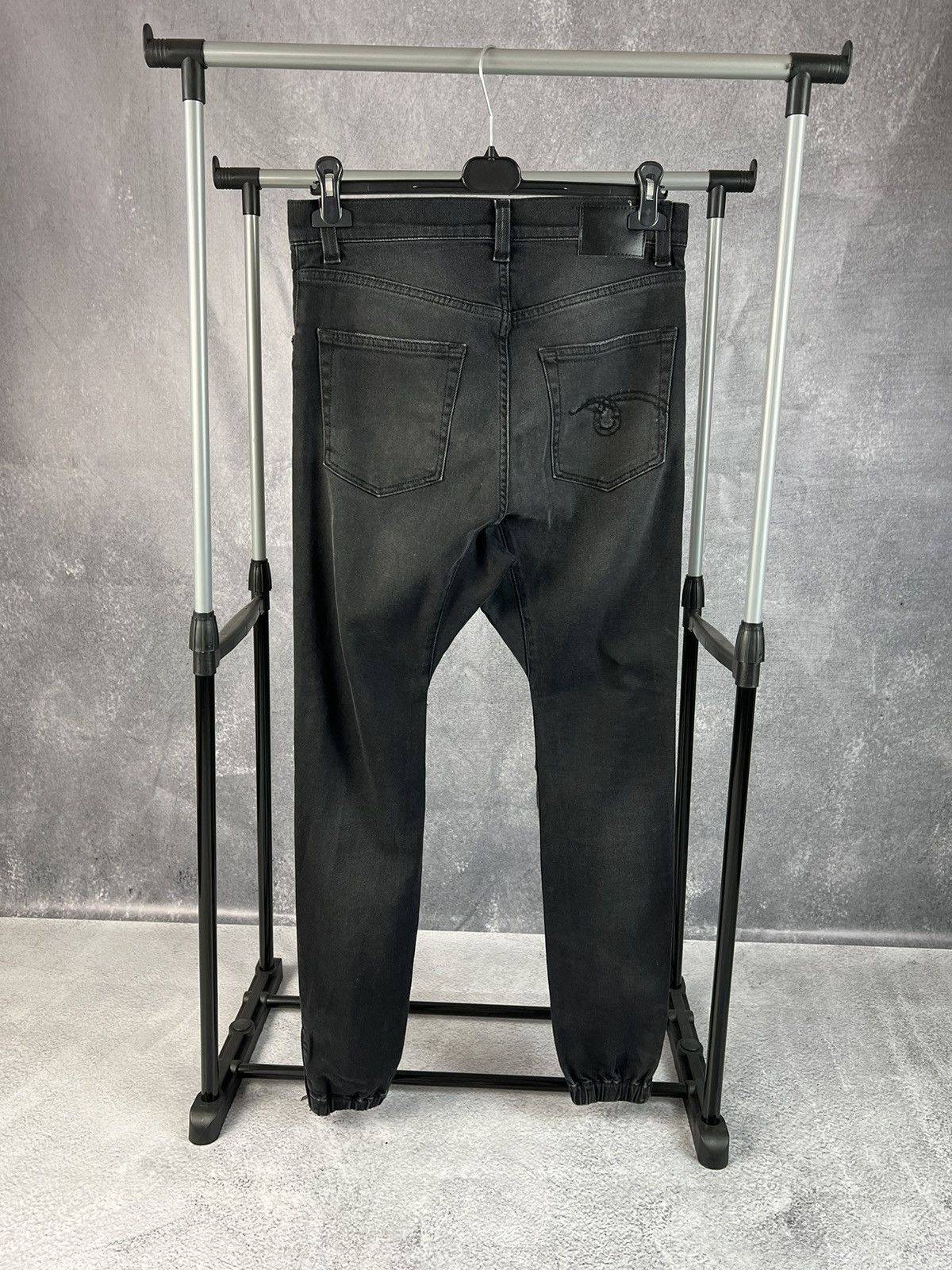 R13 R13 Cooper Tapered Drop Jeans, made in Italy Size US 31 - 2 Thumbnail