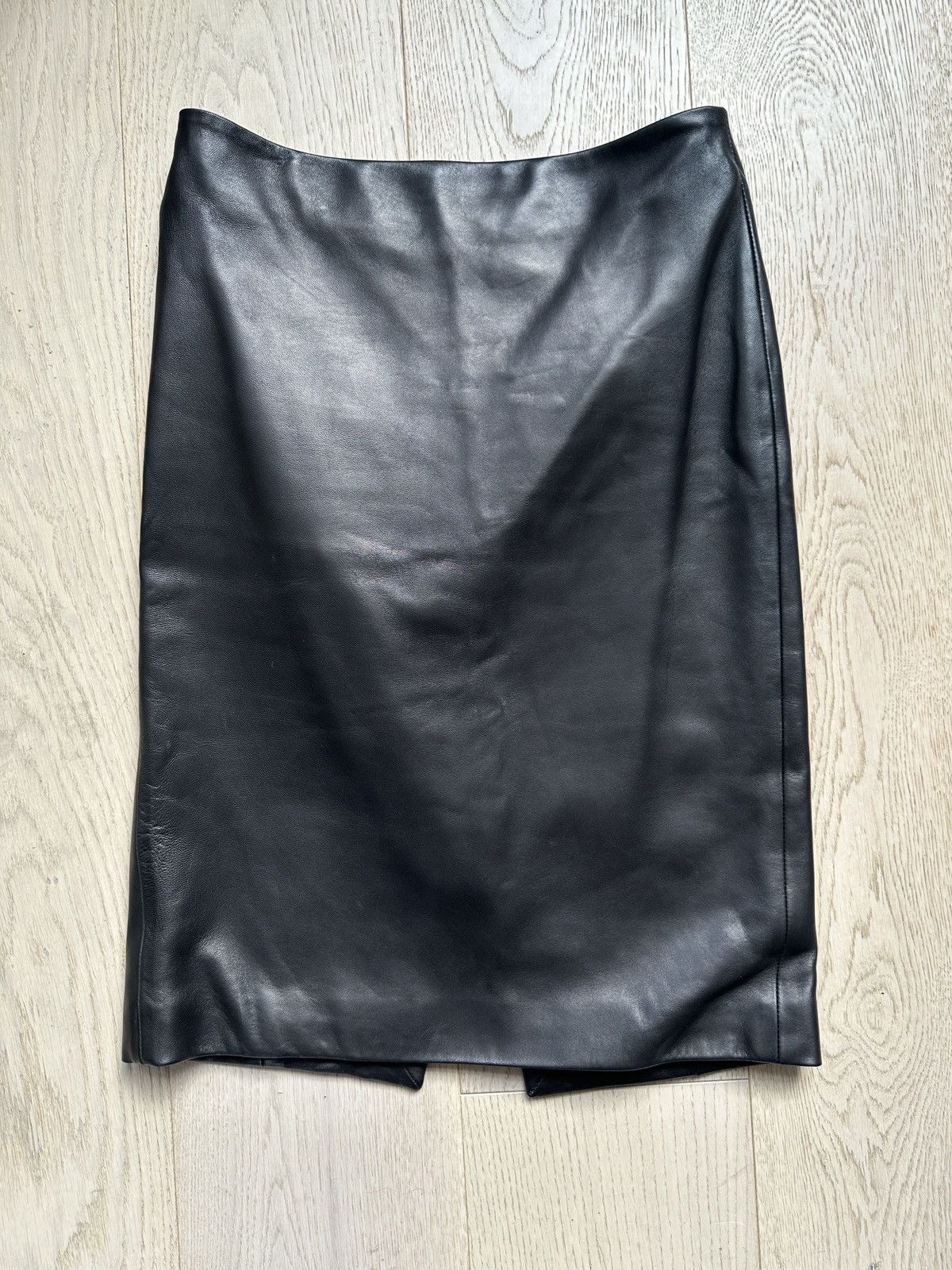 The Row The Row Leather Pencil Skirt Size 28" / US 6 / IT 42 - 1 Thumbnail