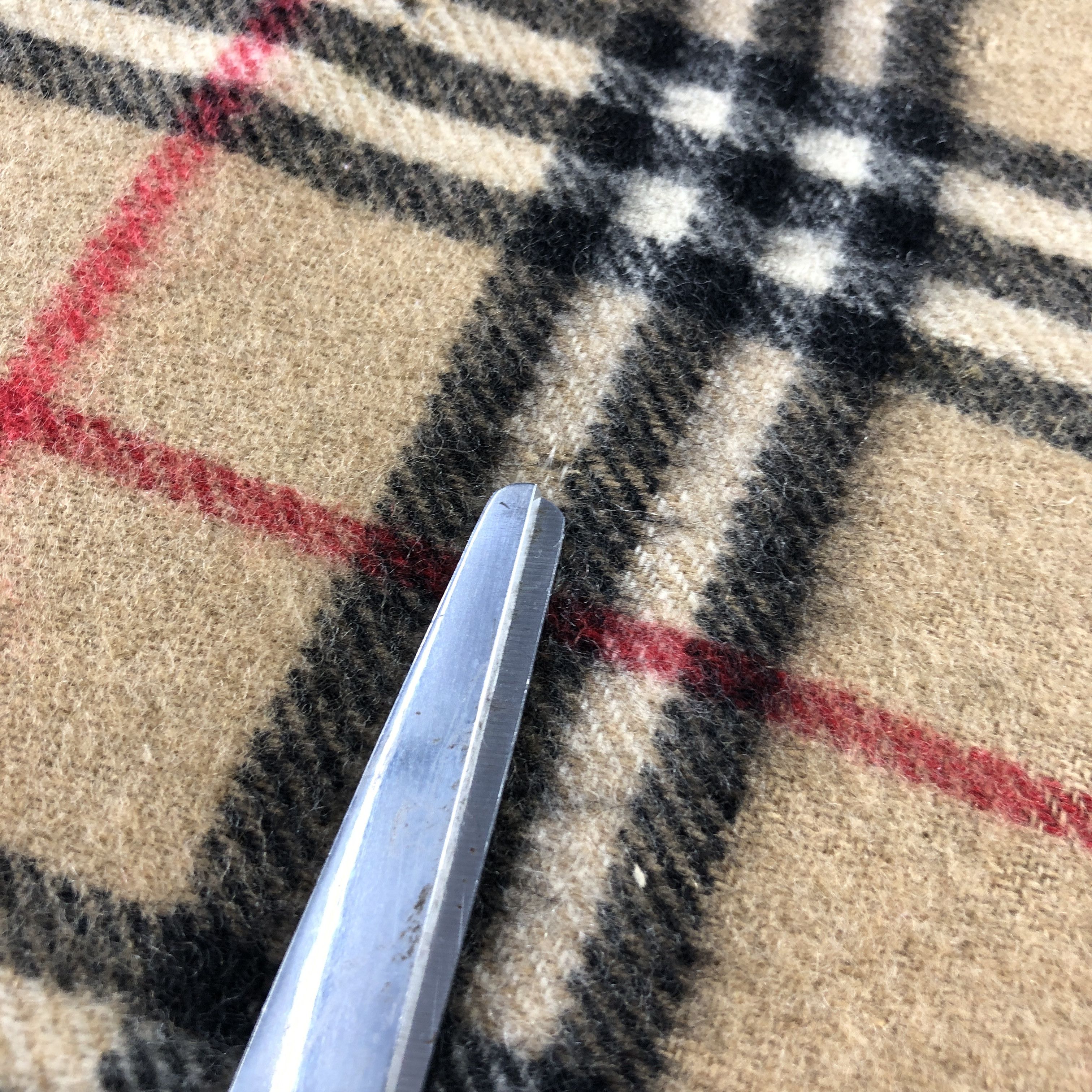 Burberry Burberrys Nova Check Tan Wool/Cashmere Scarf Muffler V2842 Size ONE SIZE - 8 Thumbnail