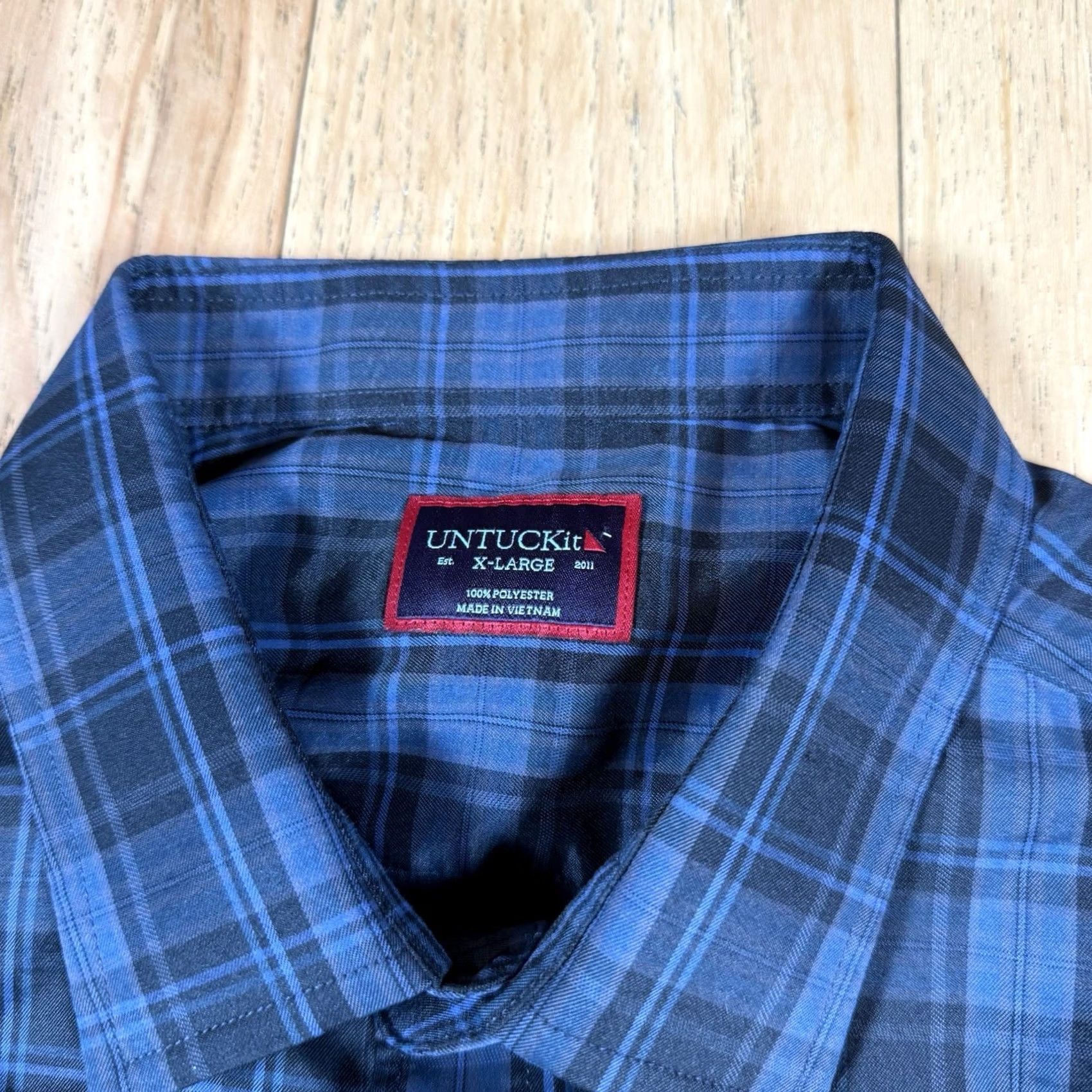 UNTUCKit UNTUCKit Shirt Men XL Blue Black Plaid Button-Up Long Sleeve Button-Up Plaid Mens XL Blue Black 2010s or 2020s (adjust as applicable) Size US XL / EU 56 / 4 - 4 Thumbnail