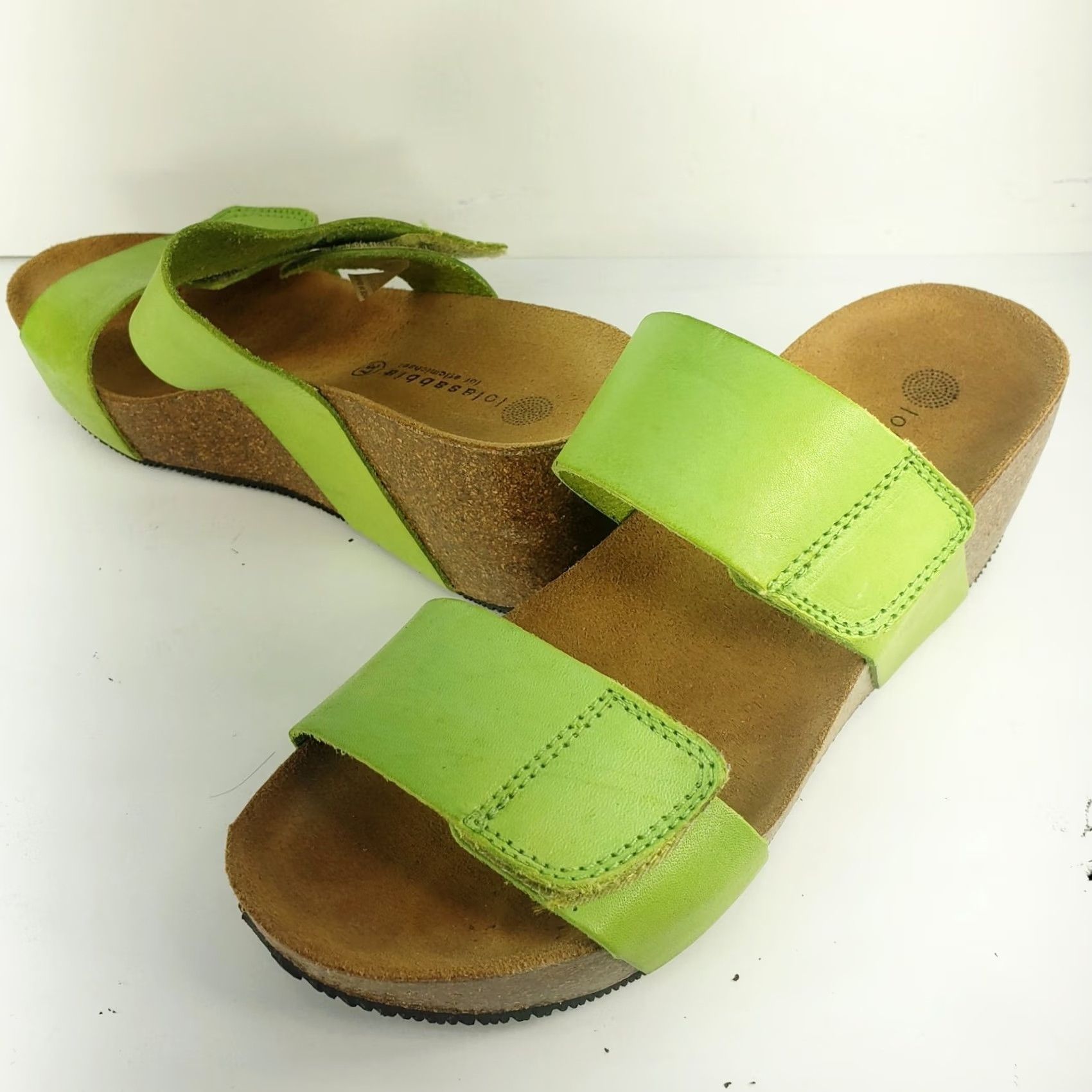 Vintage Lola Sabbia Lily Avocado Green Cork Bed Wedge Slide Sandals US 6-6.5 Leather Velcro Adjustable Strap Women Size US 6.5 / IT 36.5 - 2 Thumbnail
