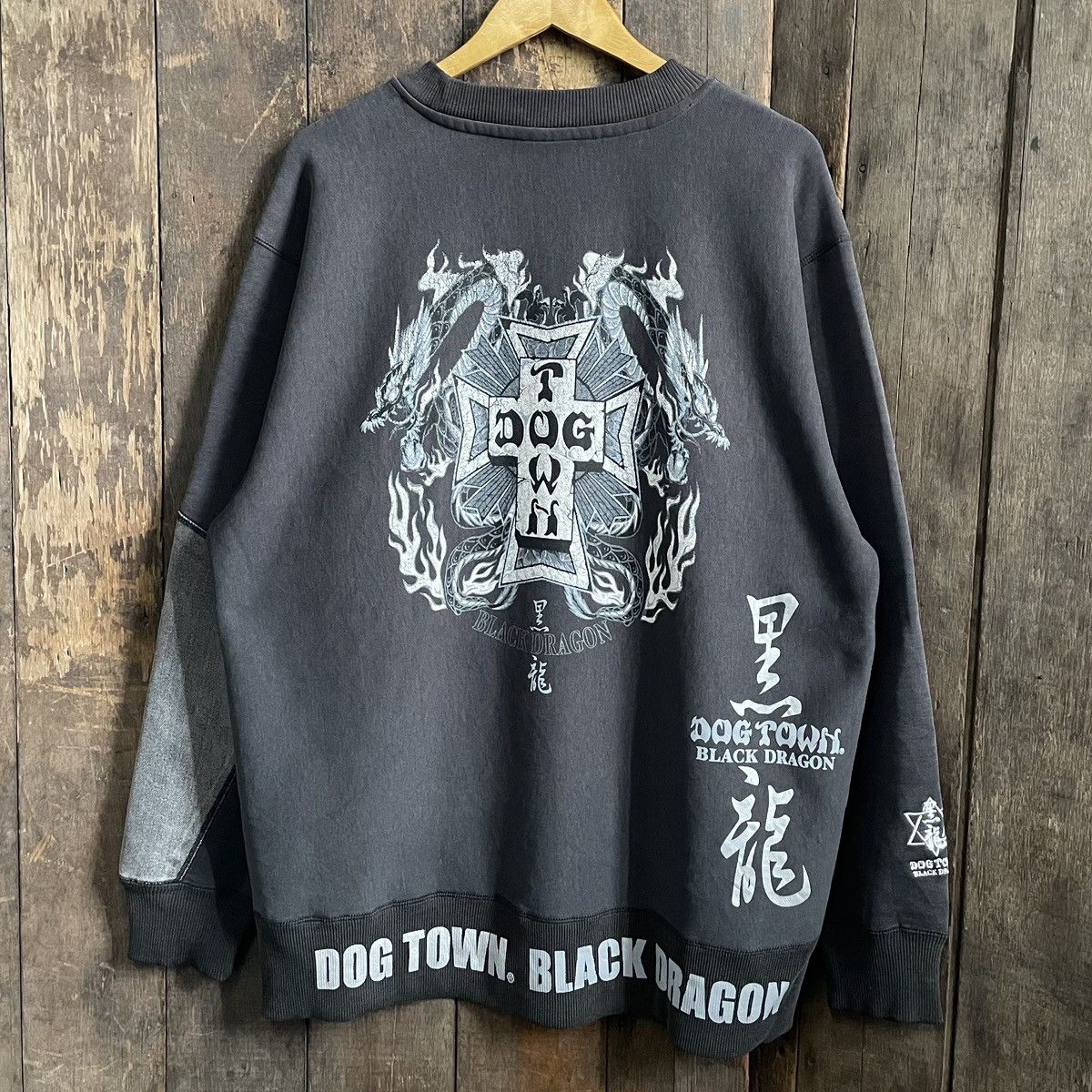 Dogtown × Japanese Brand DogTown Big Logo Crewneck Sweatshirt Size US XL / EU 56 / 4 - 1 Thumbnail