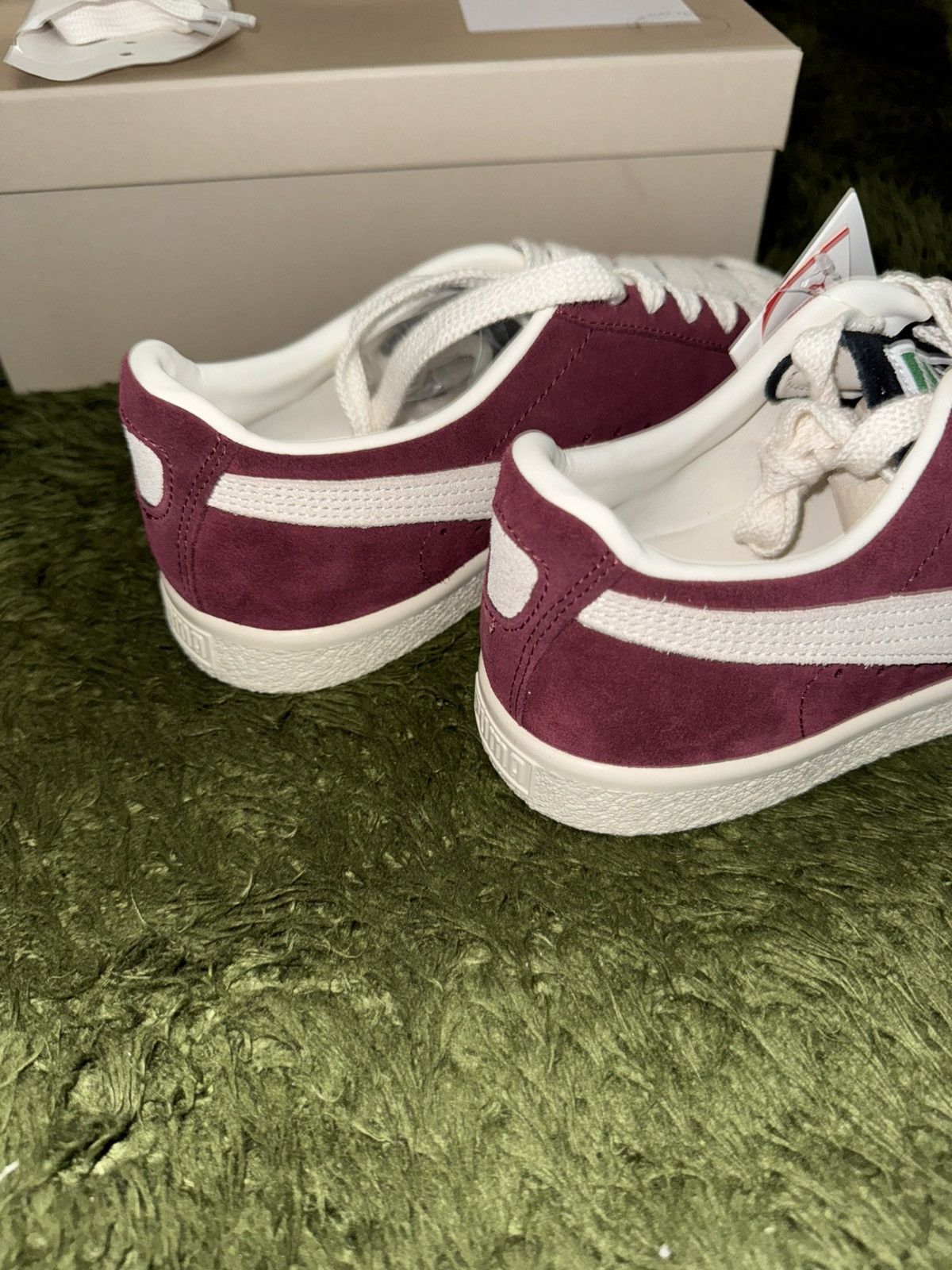 Puma [US 9] Puma Clyde OG Archive Purple Dark Jasper Ivory Size US 9.5 / EU 42-43 - 6 Thumbnail
