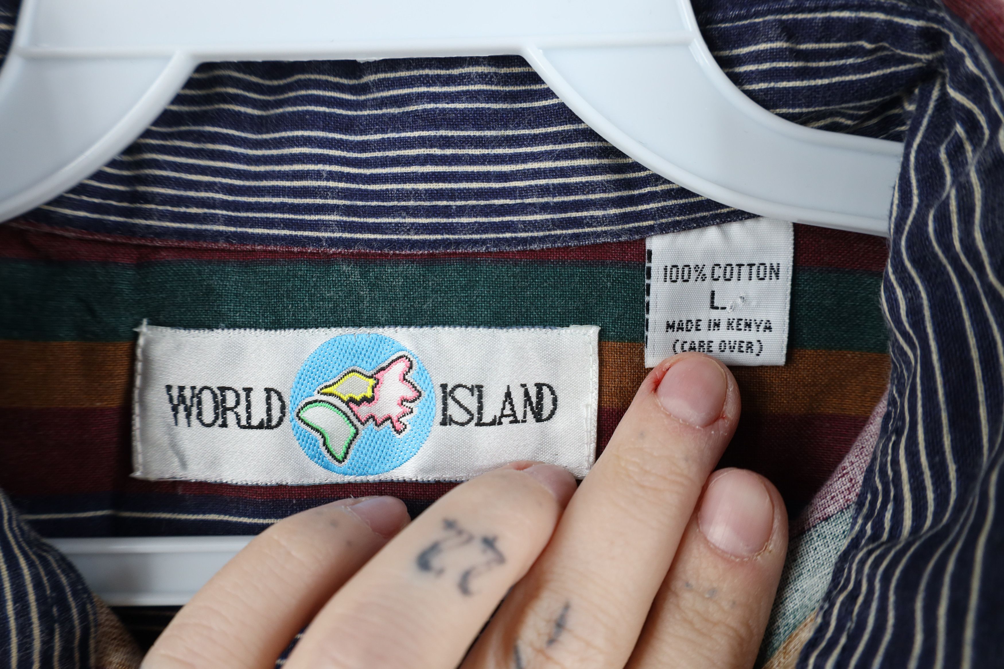 Vintage Vintage 90s Streetwear Rainbow Striped Button Down Shirt Size US L / EU 52-54 / 3 - 9 Thumbnail