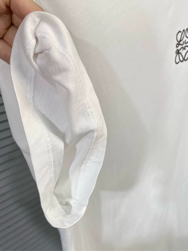 Loewe LOEWE Short sleeve T-shirt with embroidered logo in white Size S / US 4 / IT 40 - 8 Thumbnail