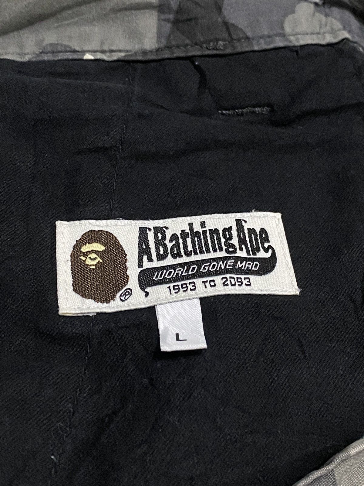 Bape GLOW IN THE DARK - RARE BAPE CARGO SHORTS Size US 33 - 3 Thumbnail